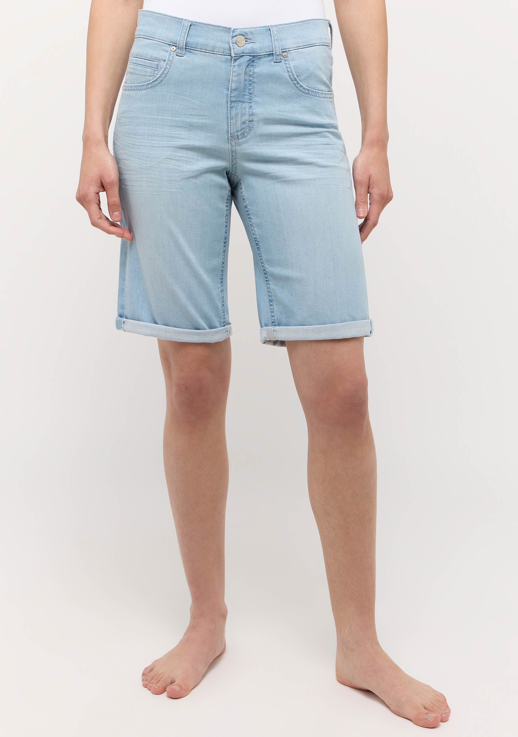 ANGELS SHORT
