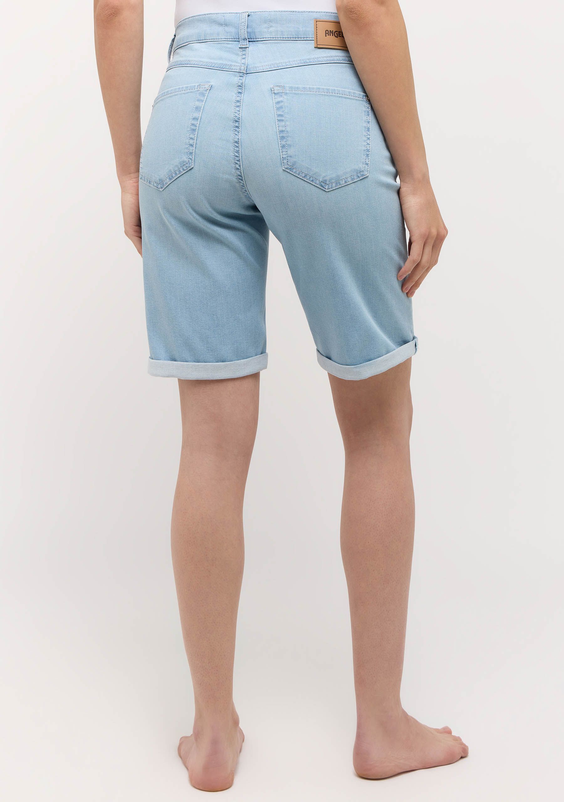 ANGELS SHORT
