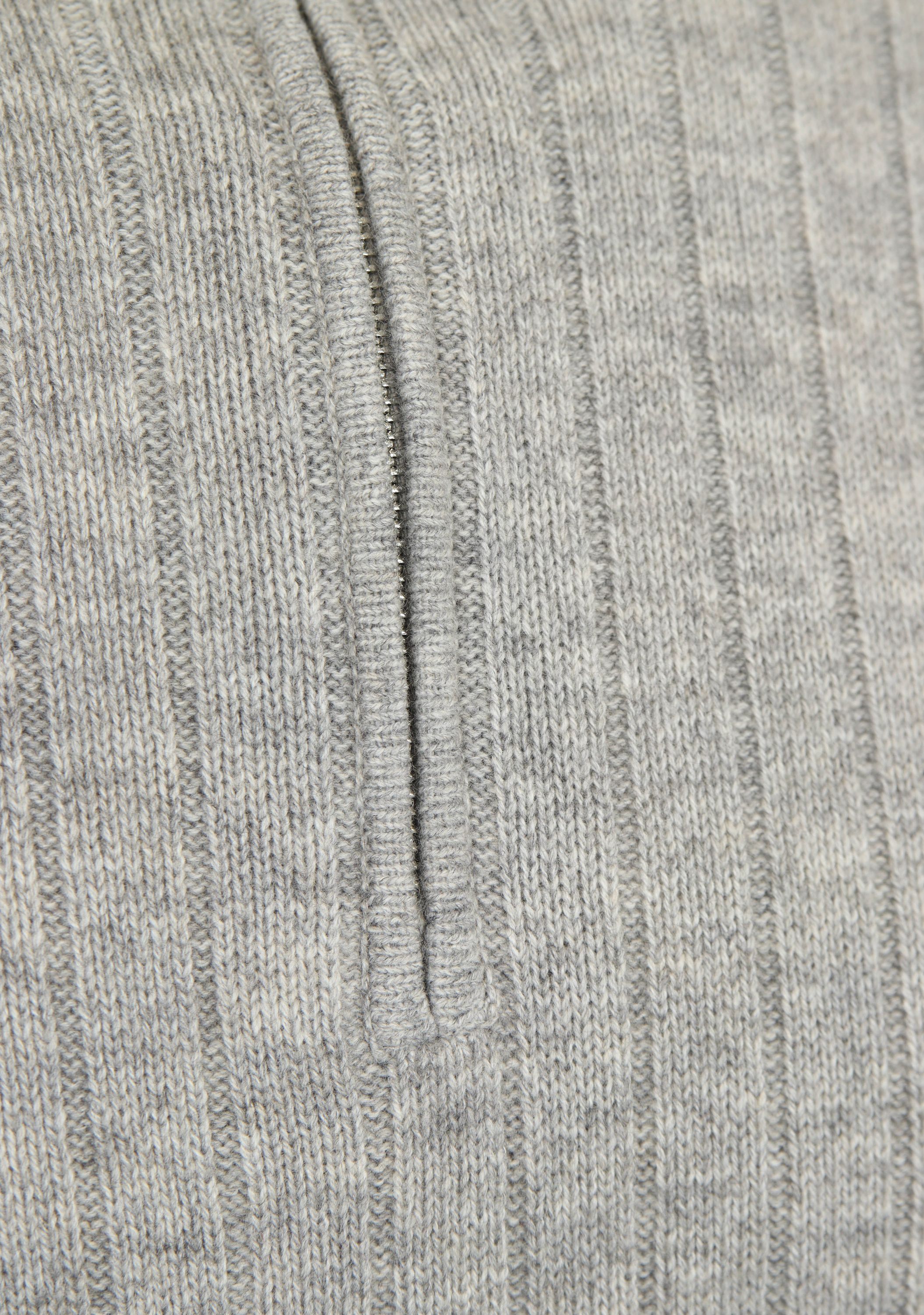 PROFUOMO TRUI