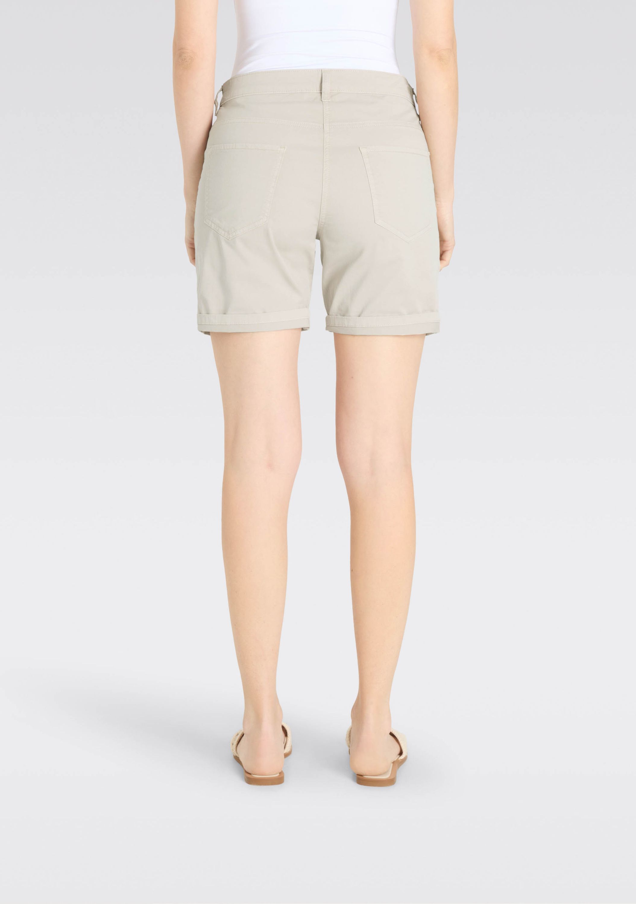 MAC SHORT