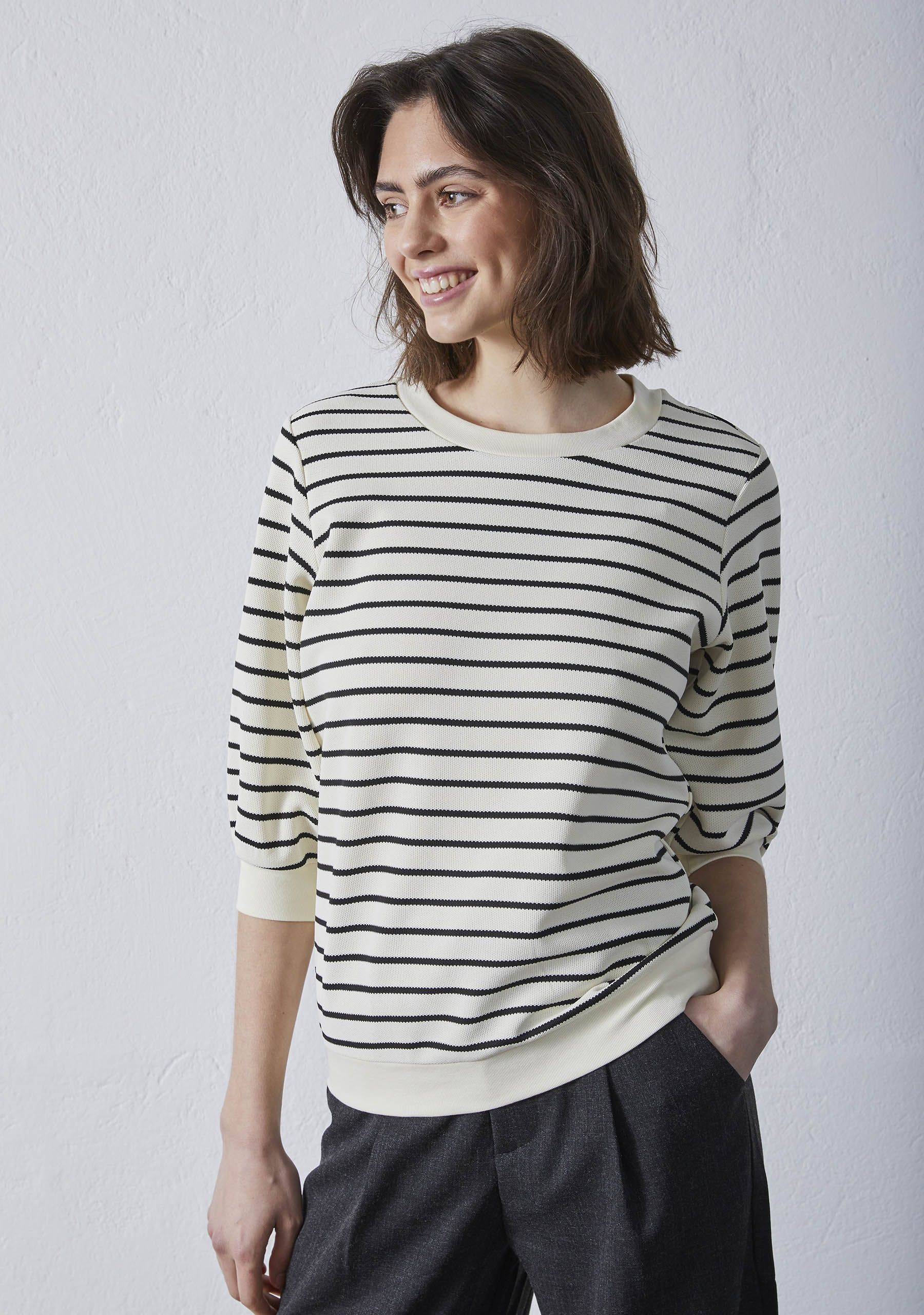 SISTERS POINT SWEATER
