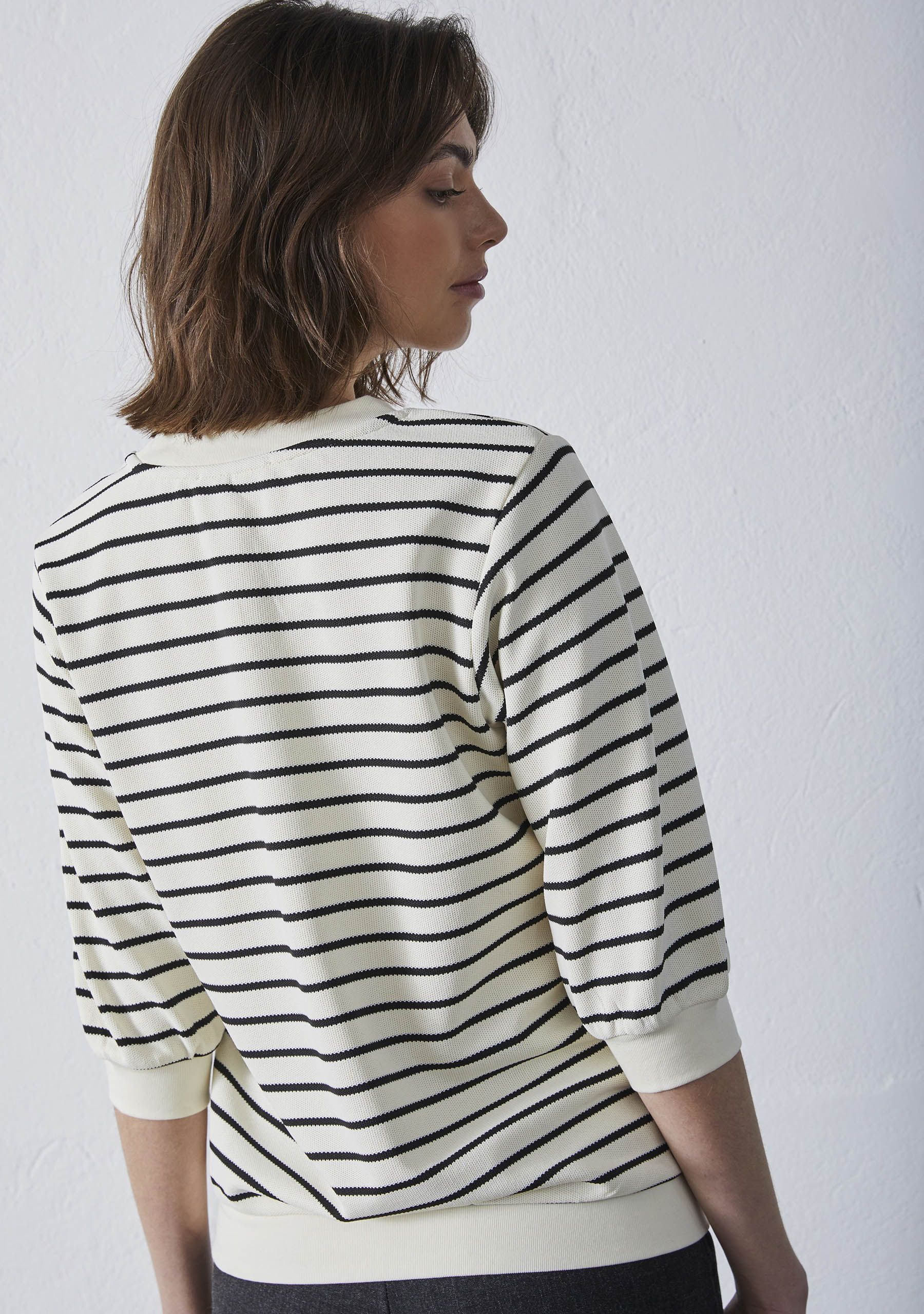 SISTERS POINT SWEATER