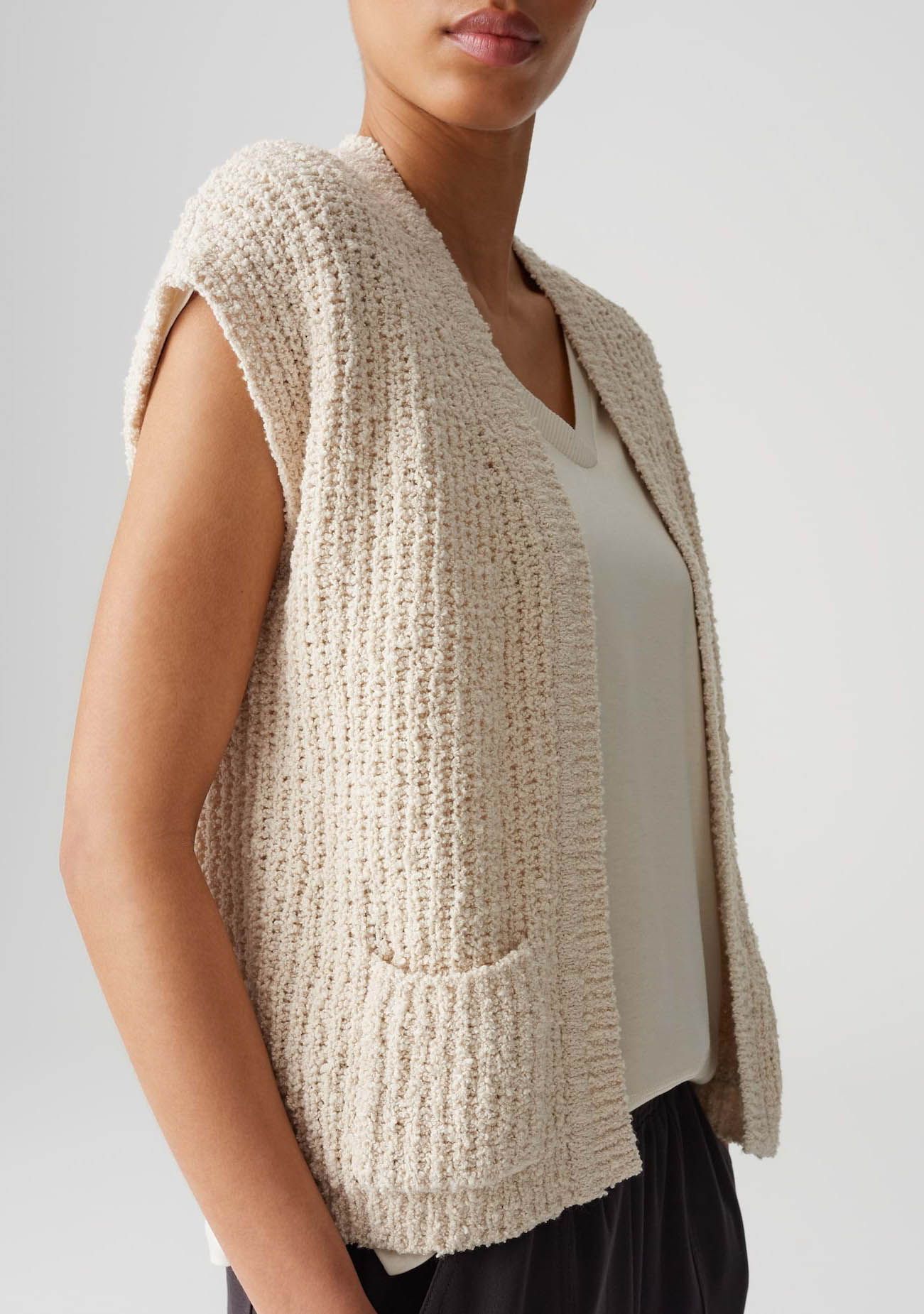 OPUS VEST