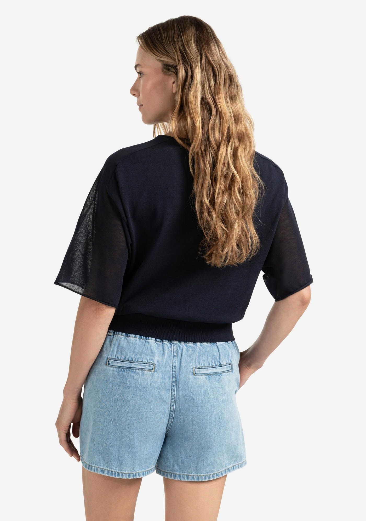 YAYA TRUI KORTE MOUW YAYA TRUI KORTE MOUW