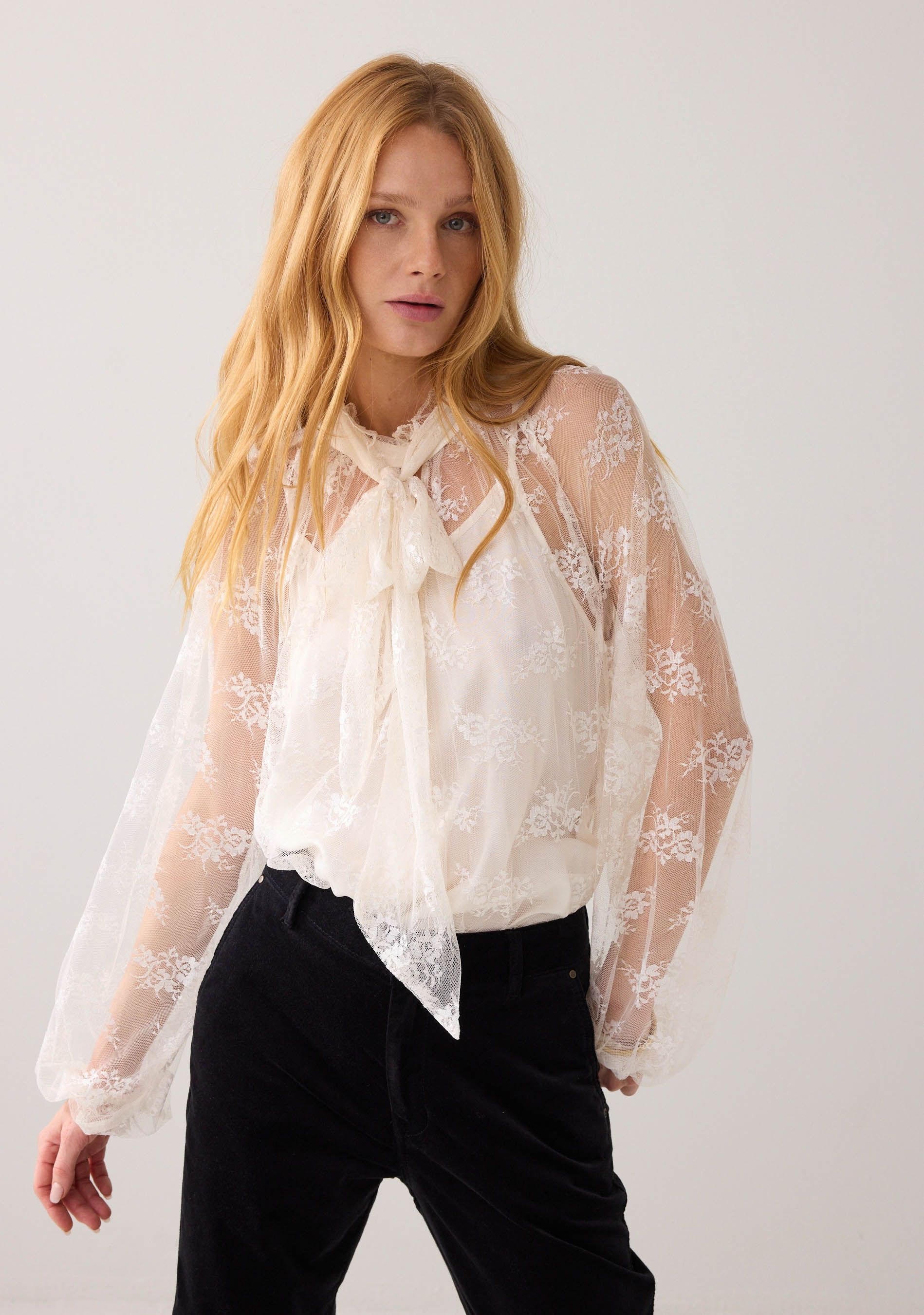 SUMMUM BLOUSE