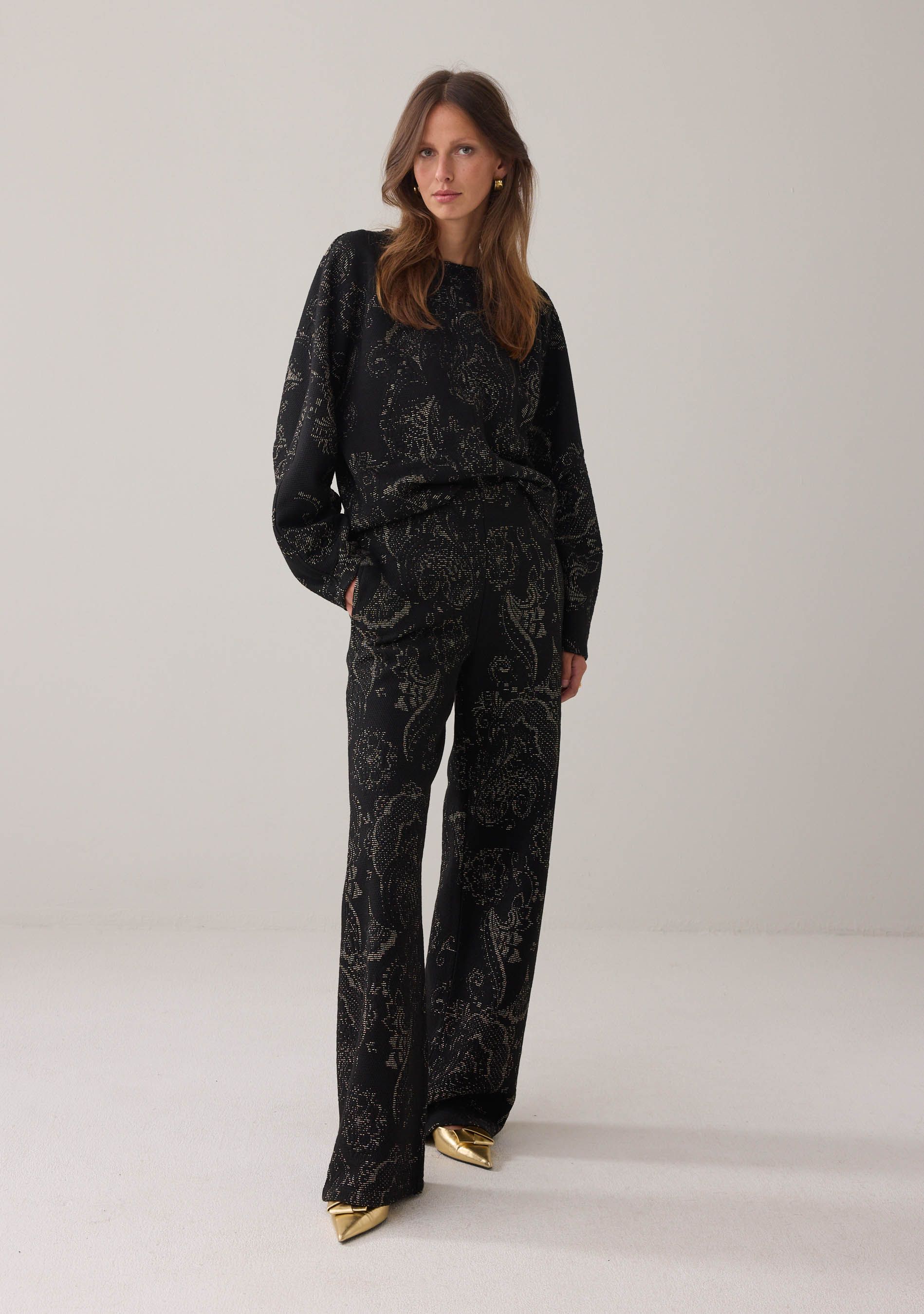 SUMMUM SWEATER