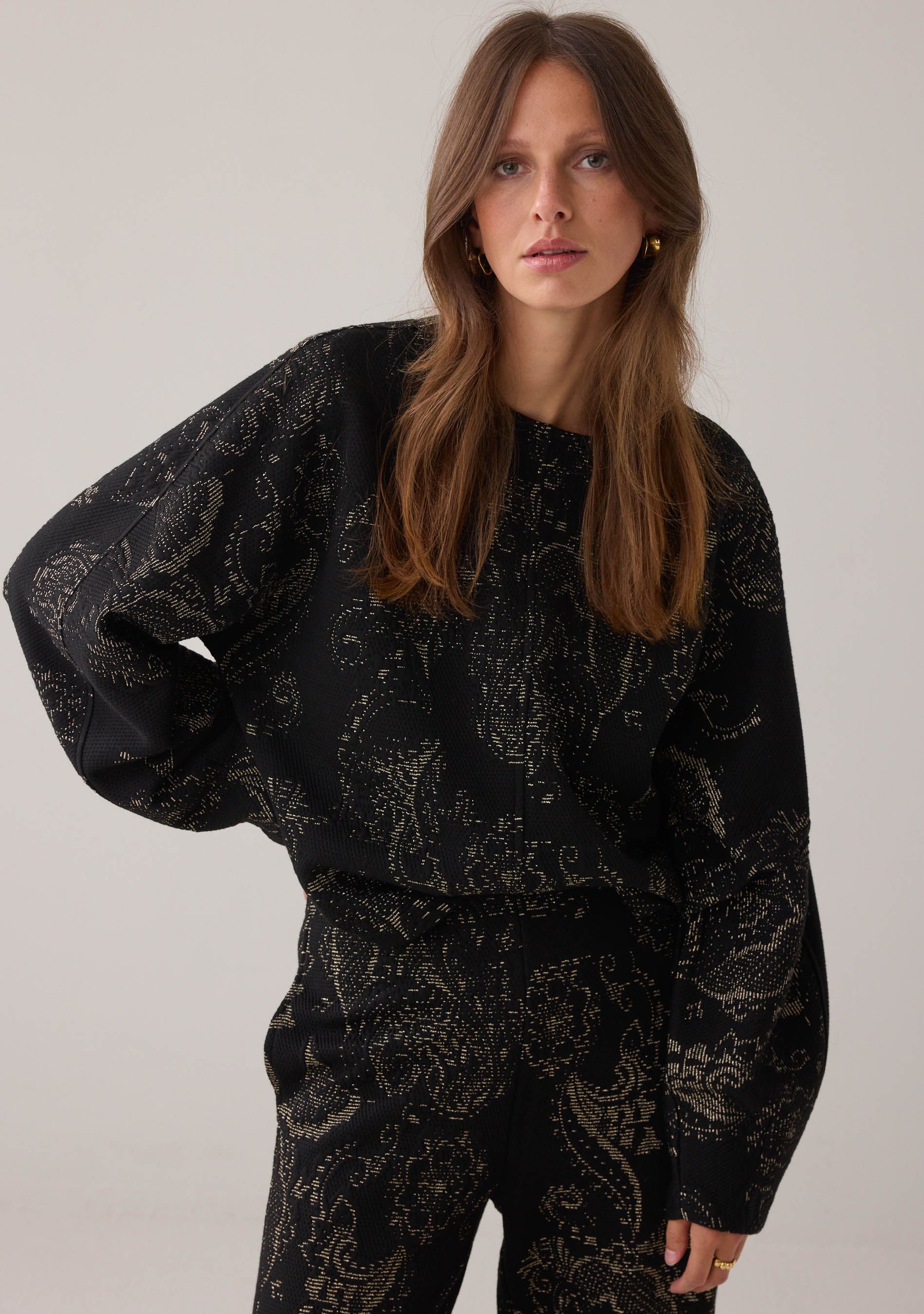 SUMMUM SWEATER