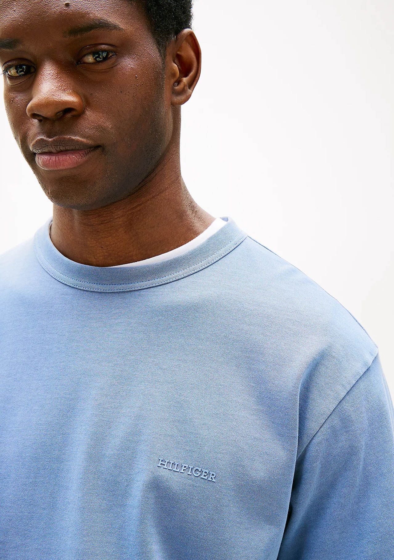 TOMMY HILFIGER TSHIRT