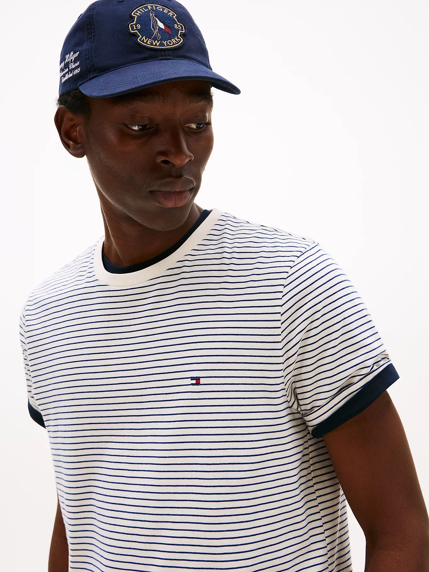 TOMMY HILFIGER TSHIRT