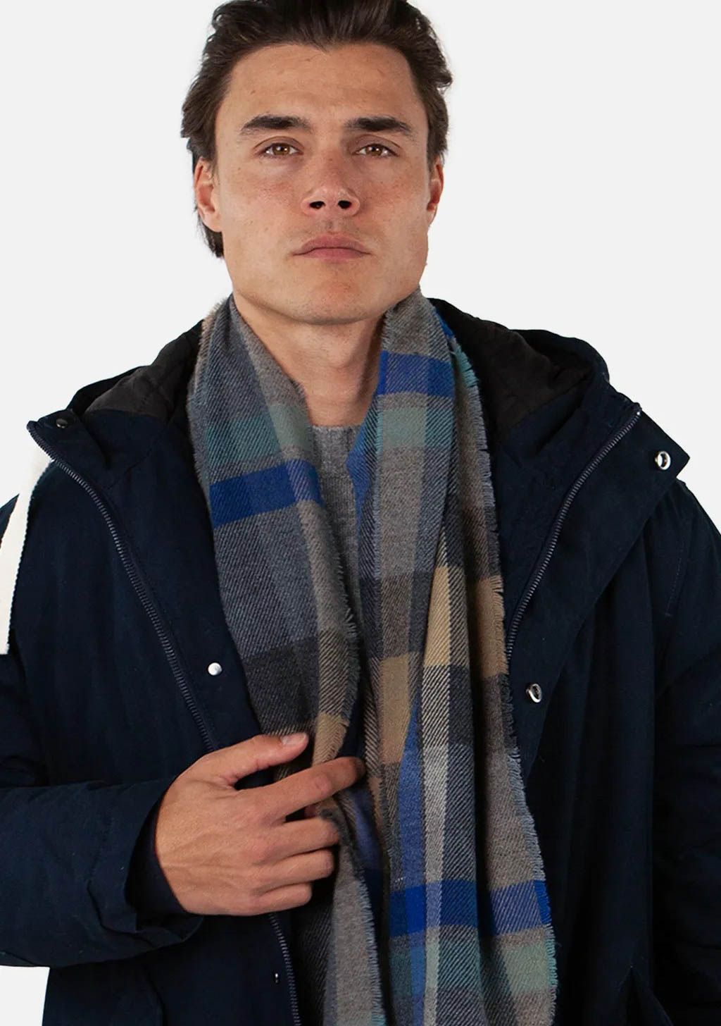 BARTS SHAWL/MUTS