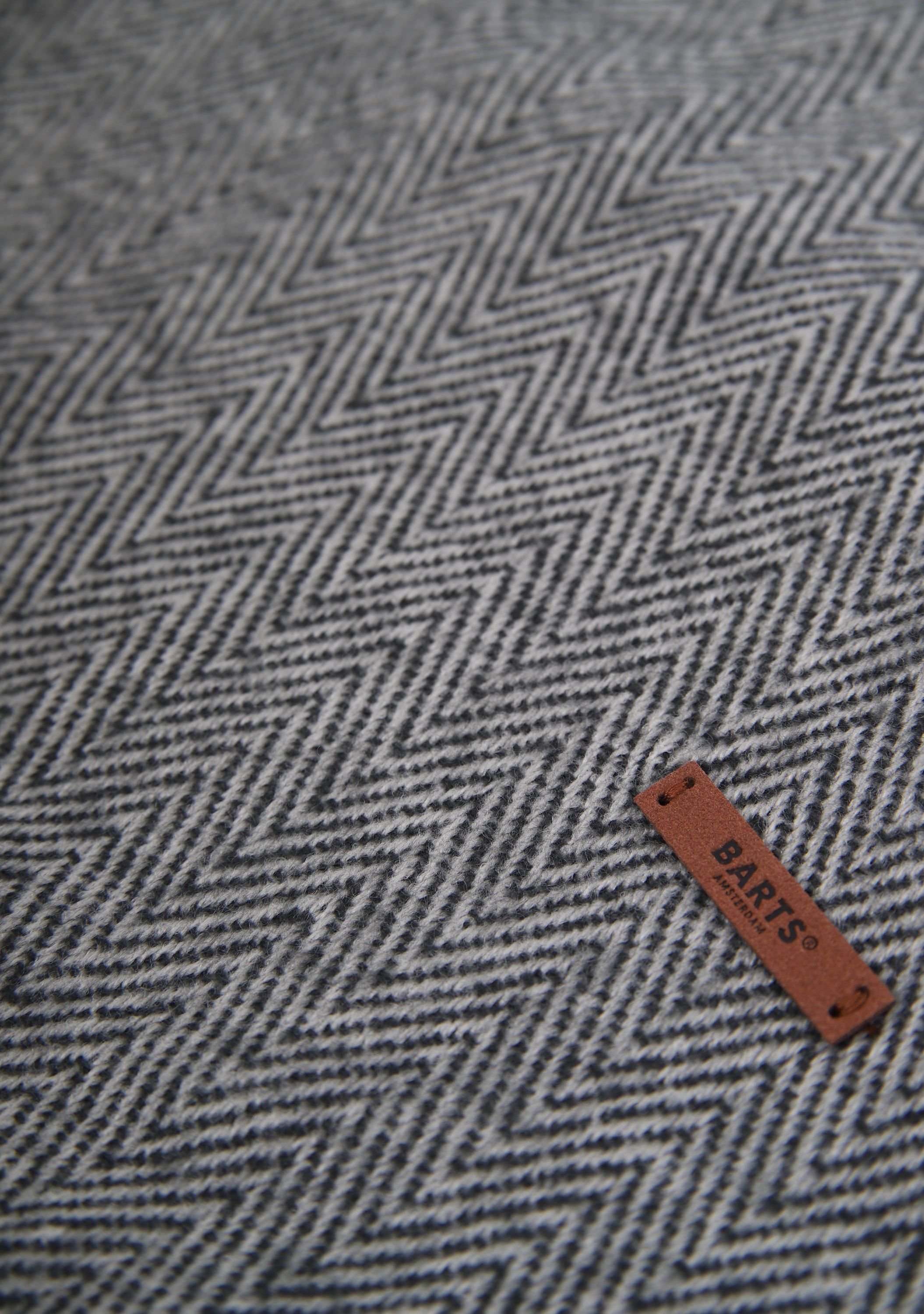 BARTS SHAWL/MUTS