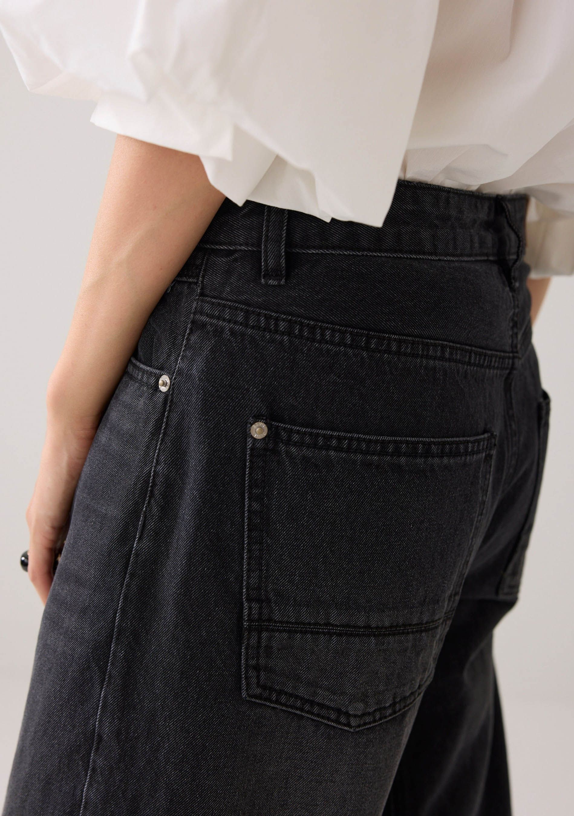 SUMMUM JEANS