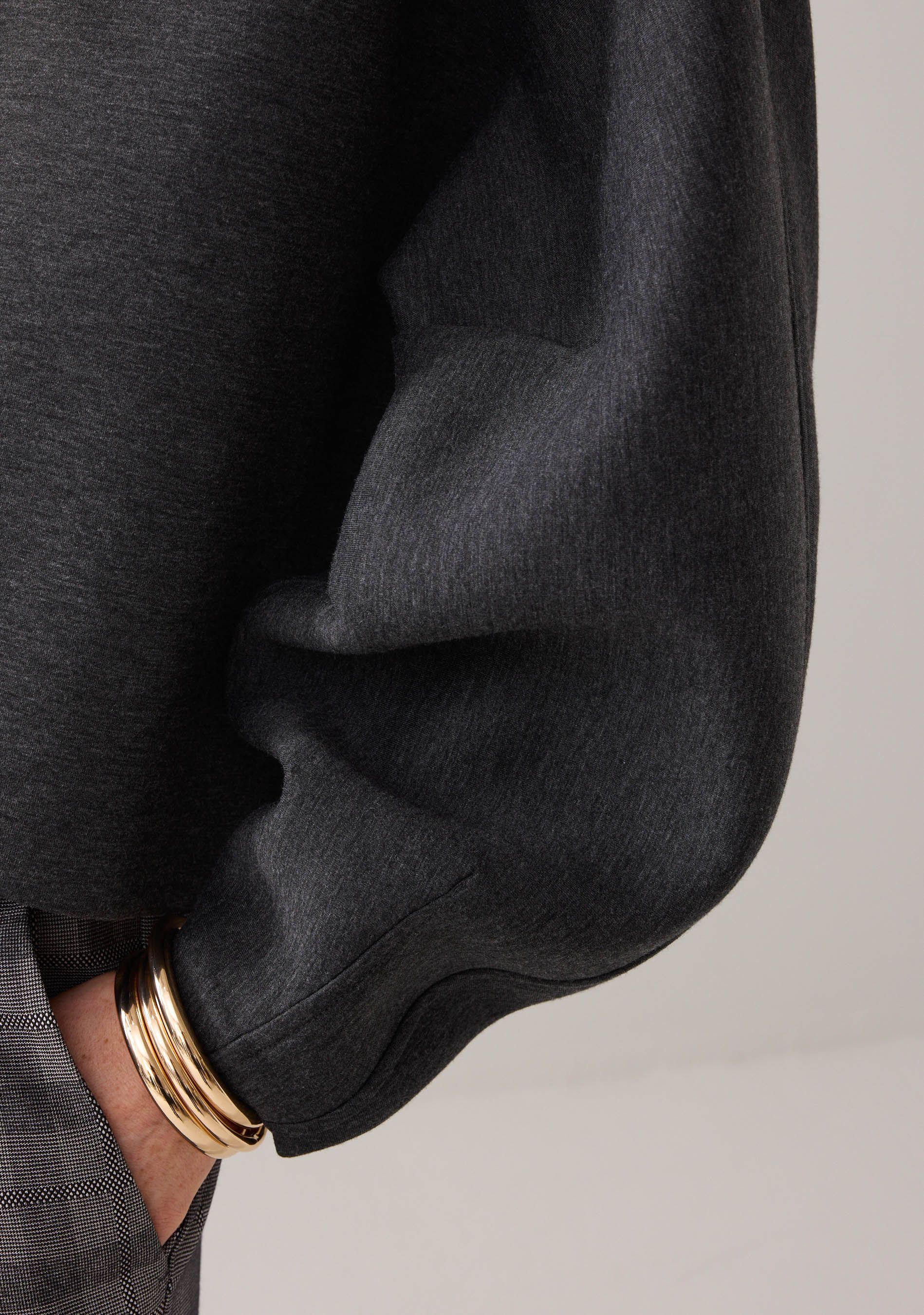 SUMMUM SWEATER