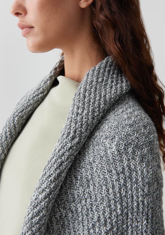 OPUS VEST