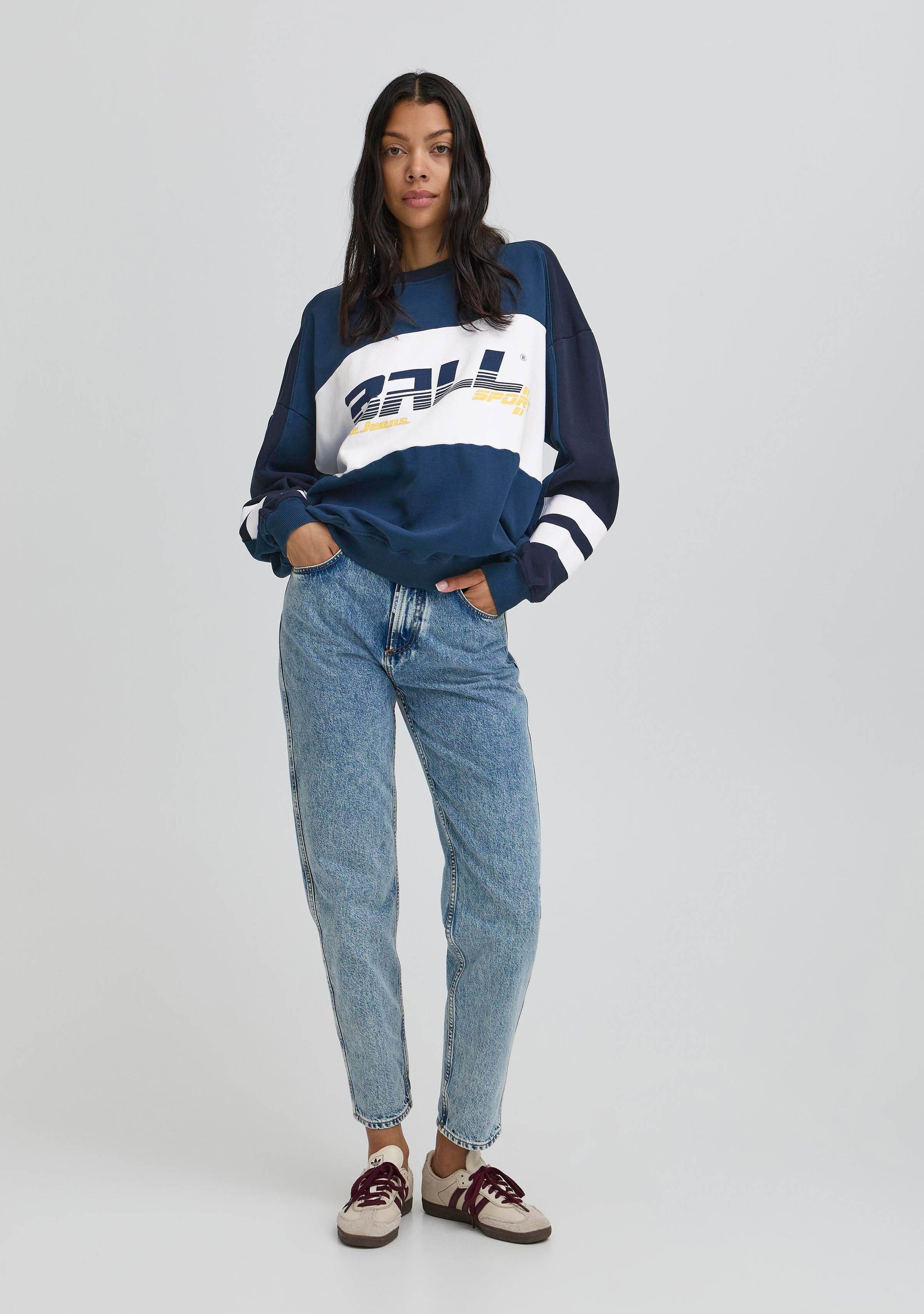 BALL SWEATER
