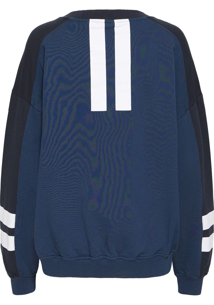 BALL SWEATER