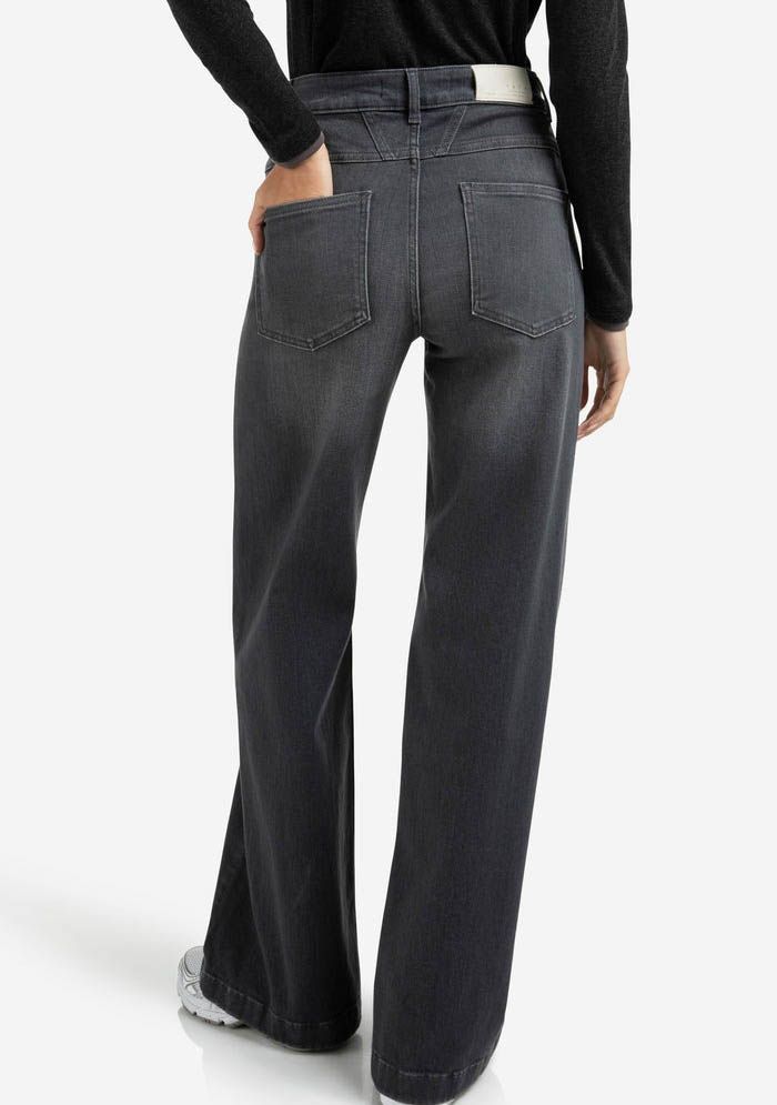 YAYA JEANS