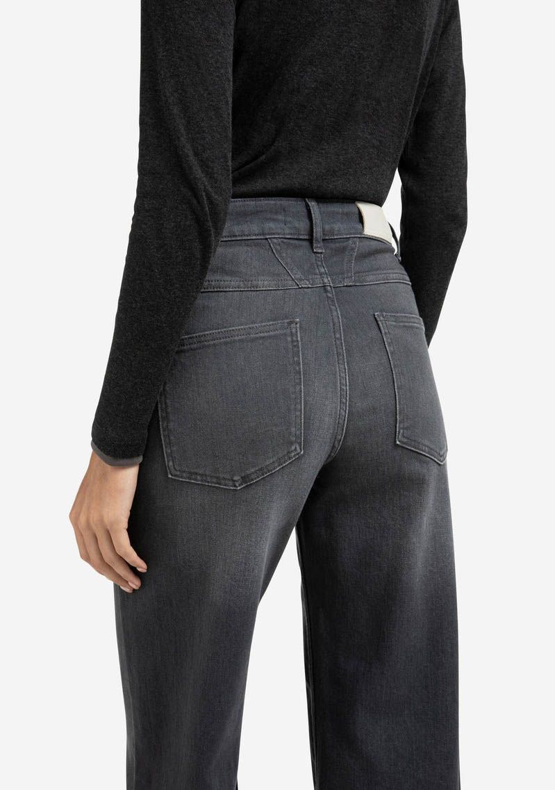 YAYA JEANS