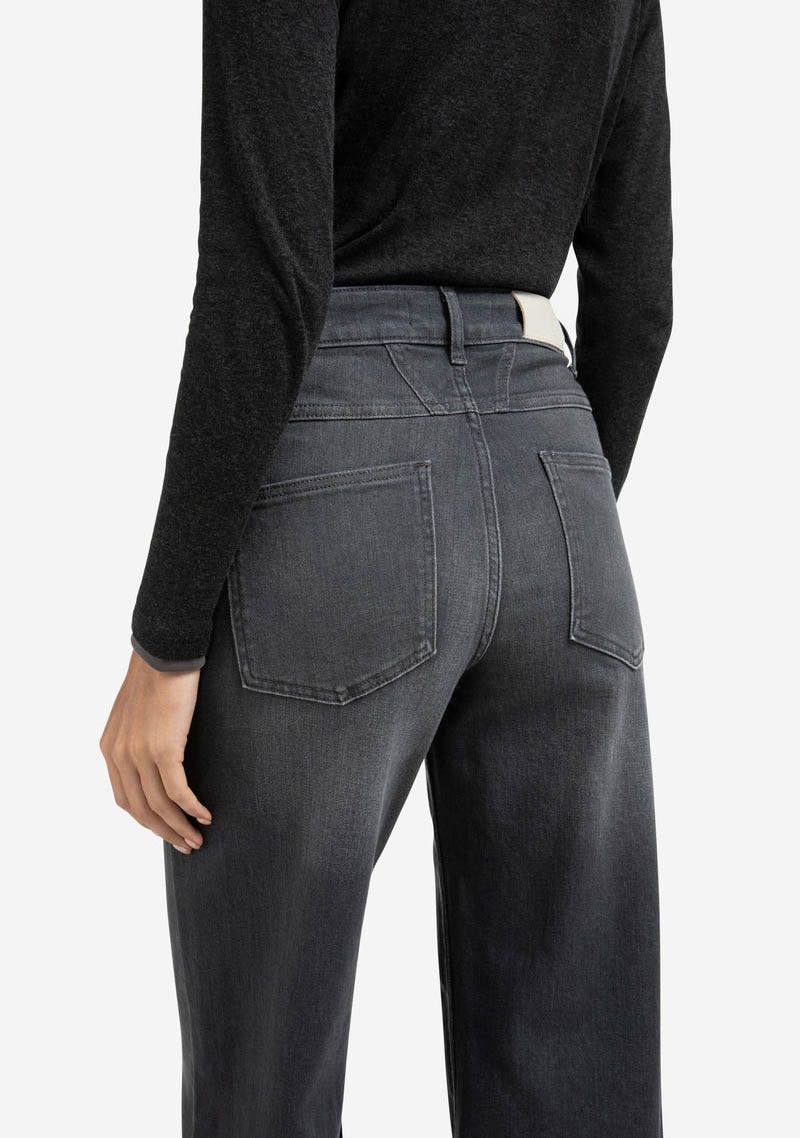 YAYA JEANS