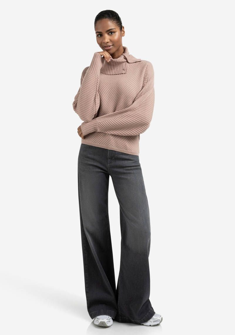 YAYA JEANS