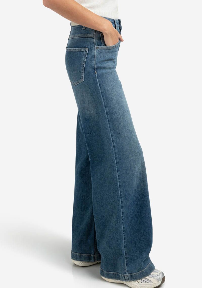 YAYA JEANS