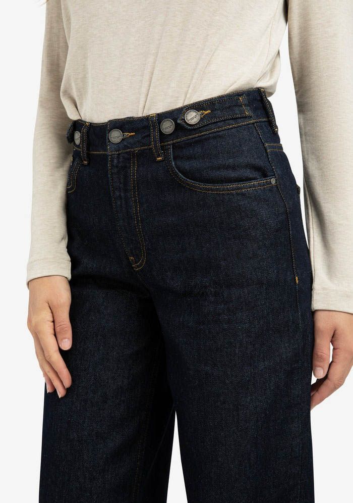YAYA JEANS