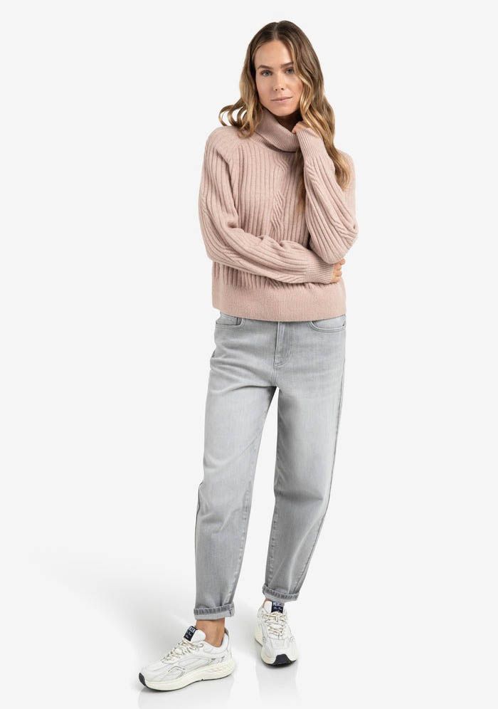 YAYA JEANS