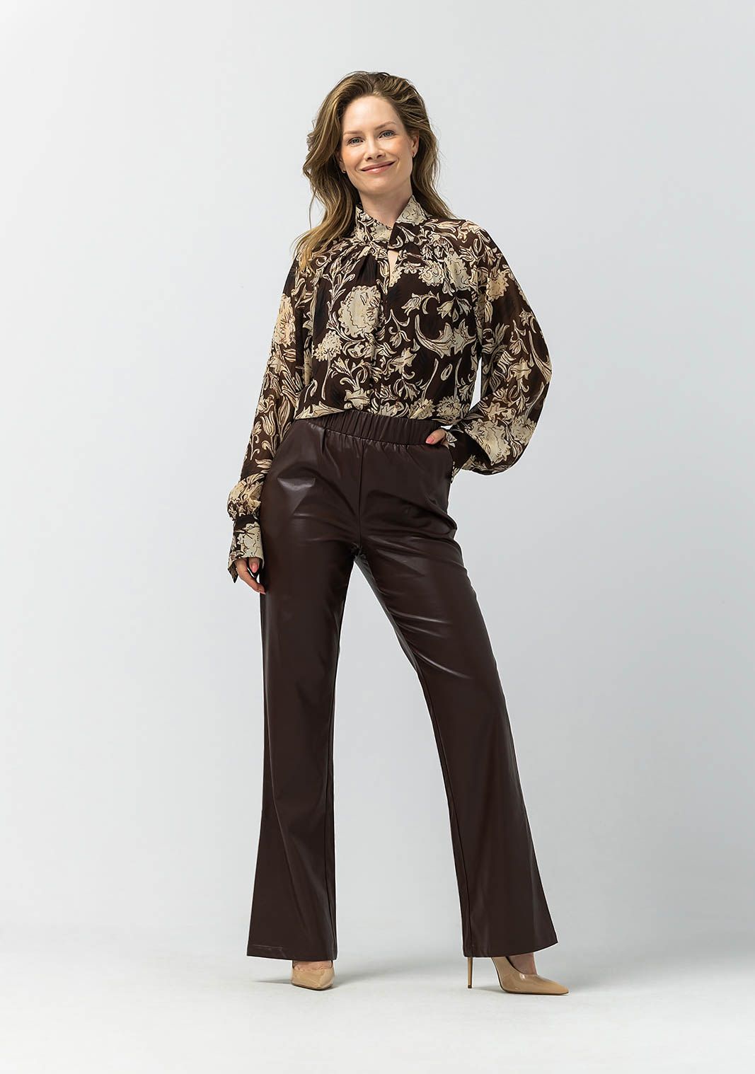 LABEL DOT BLOUSE