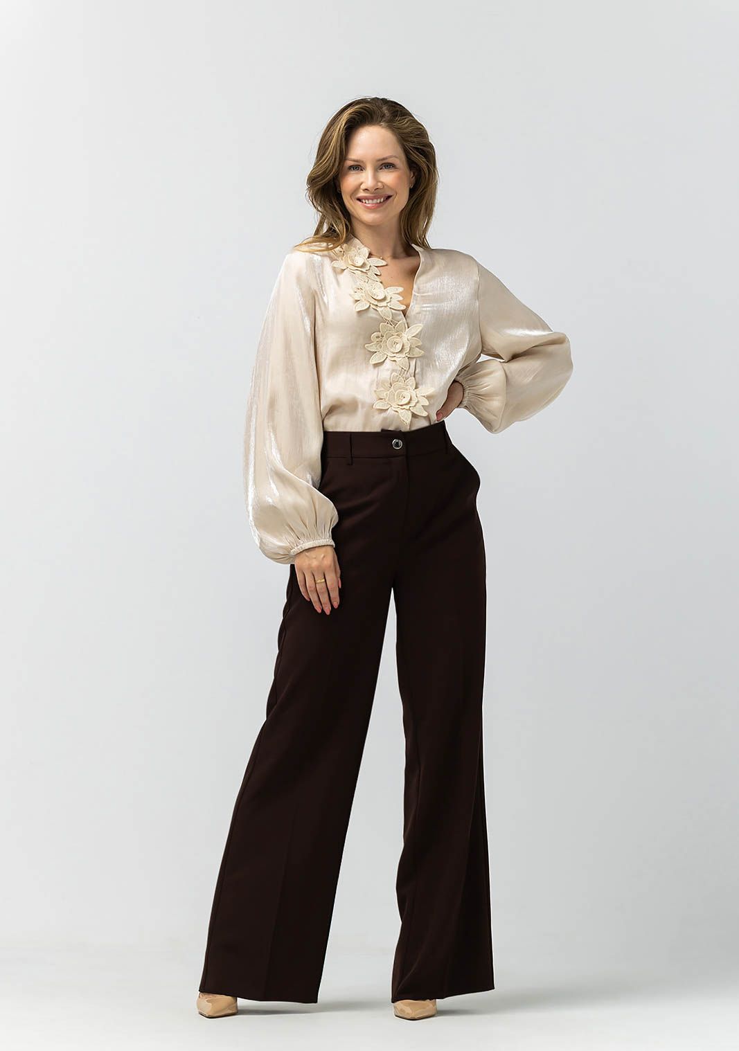 LABEL DOT BLOUSE
