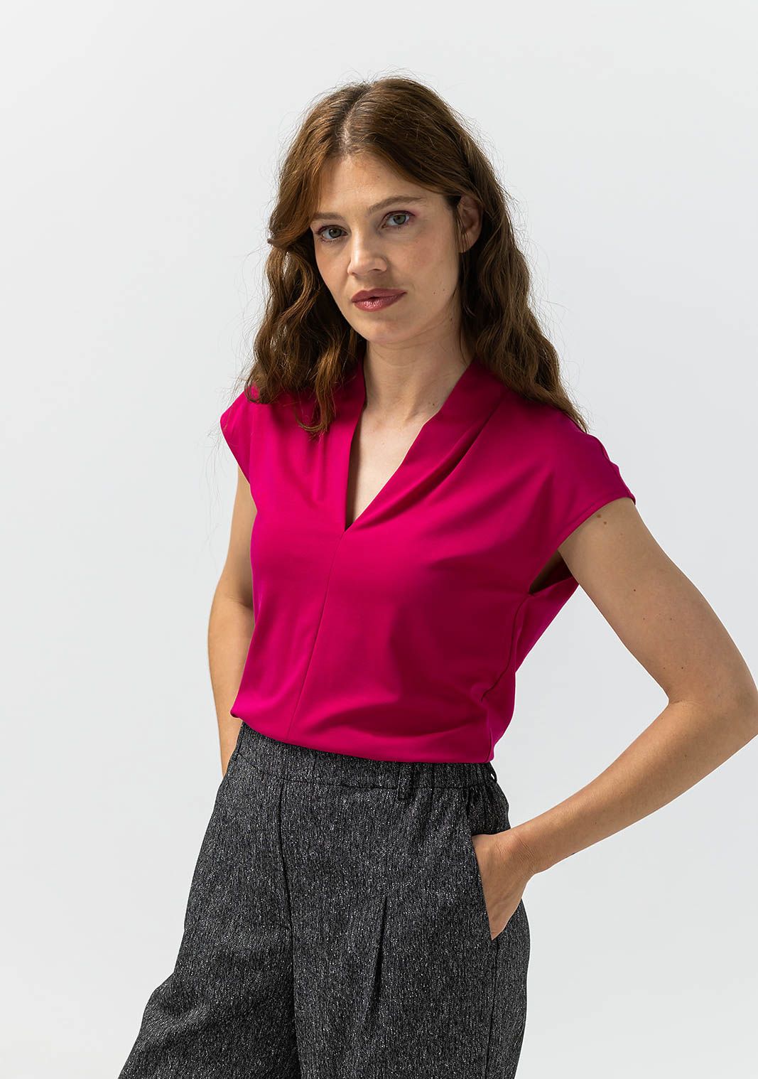 LABEL DOT SHIRT