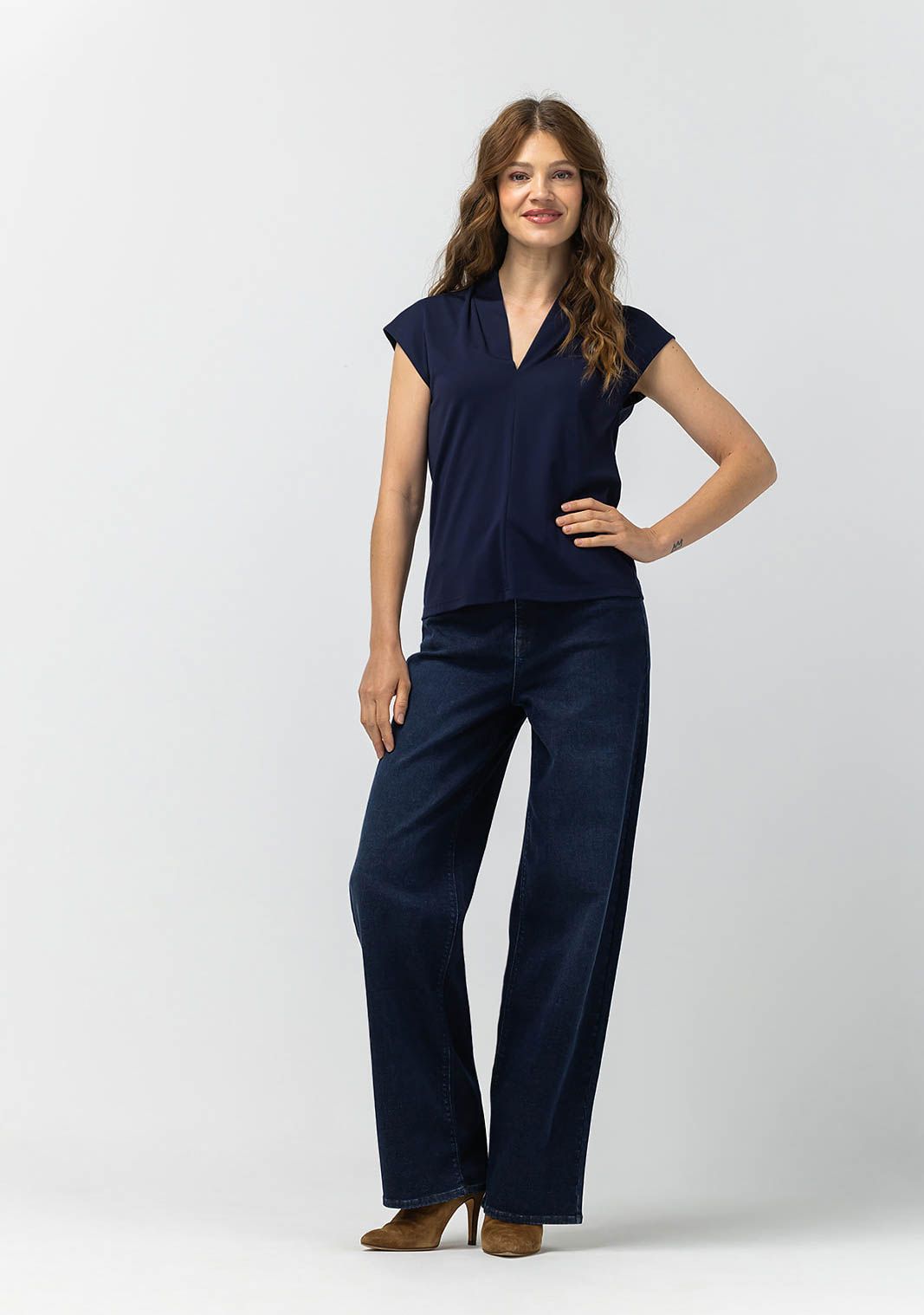 LABEL DOT SHIRT