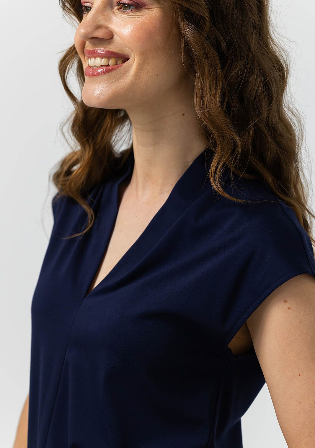 LABEL DOT SHIRT
