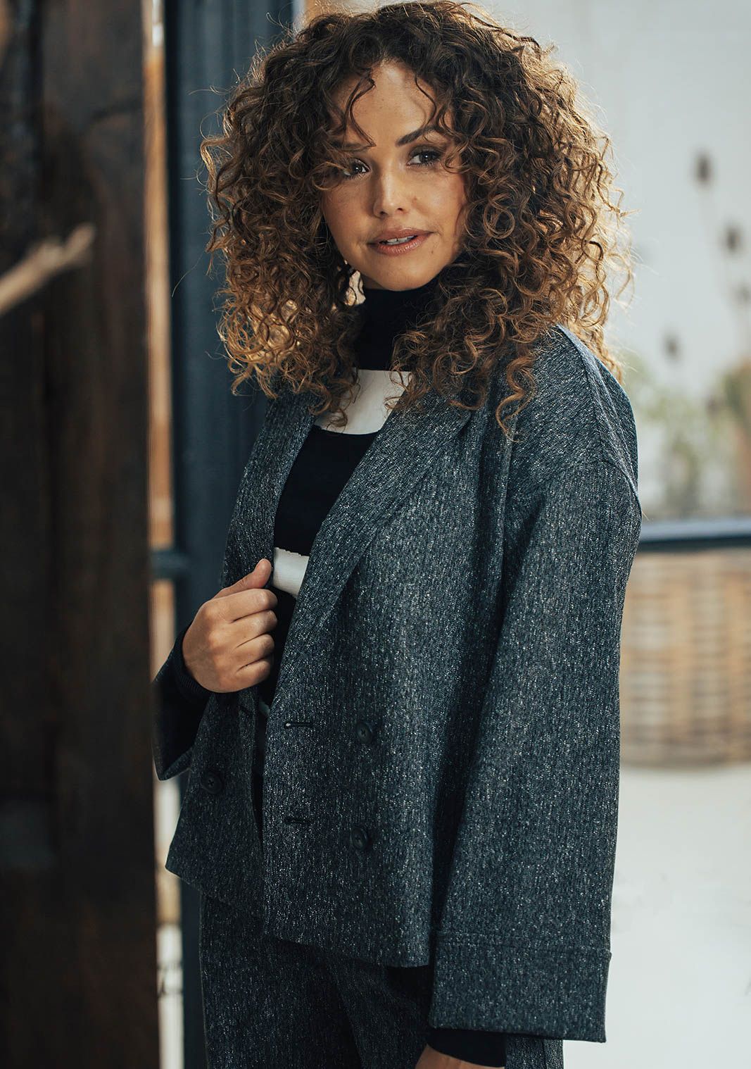 LABEL DOT BLAZER