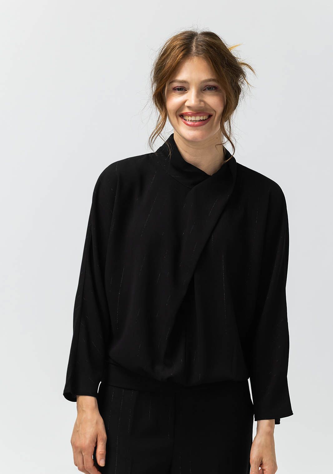LABEL DOT BLOUSE