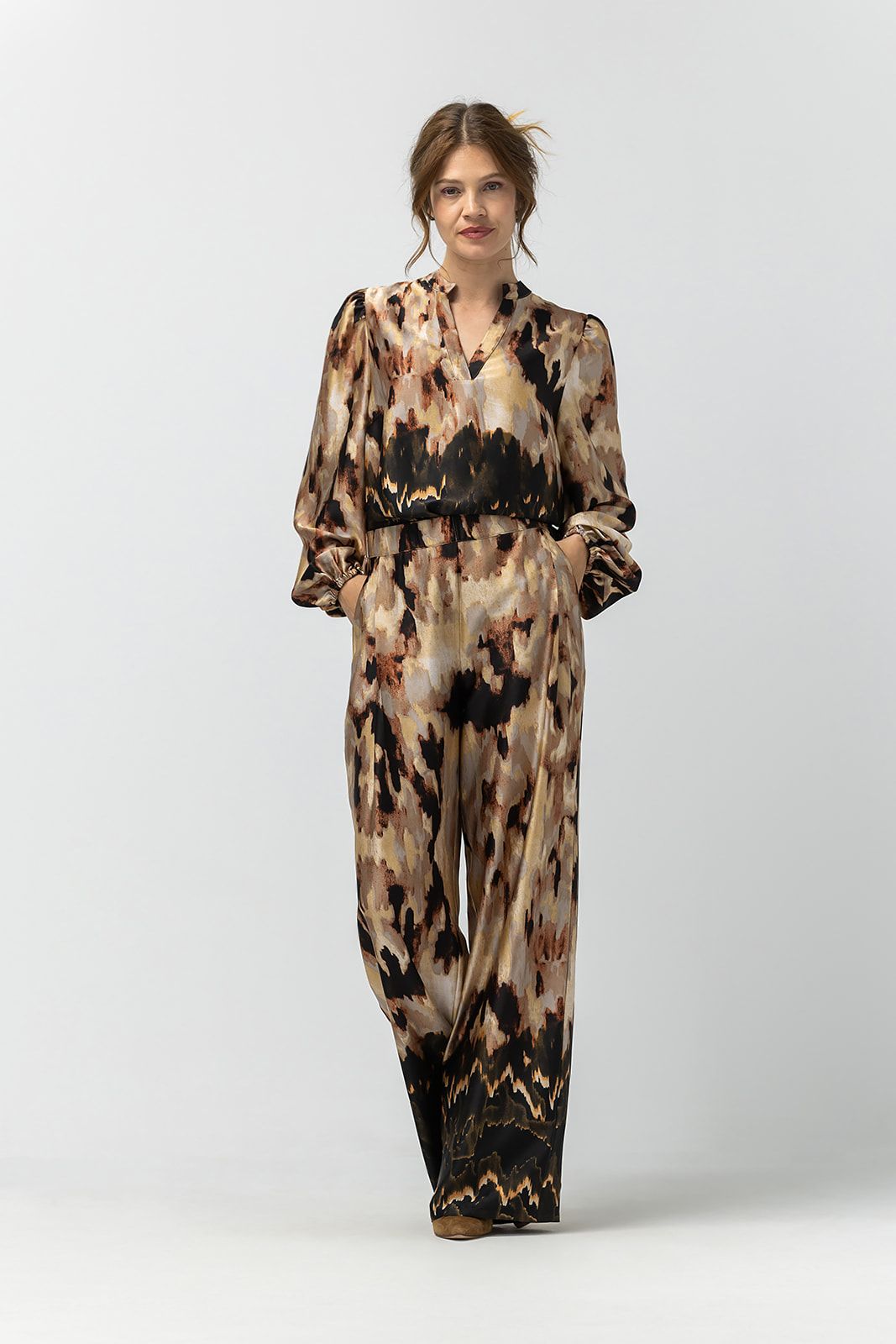 LABEL DOT BLOUSE