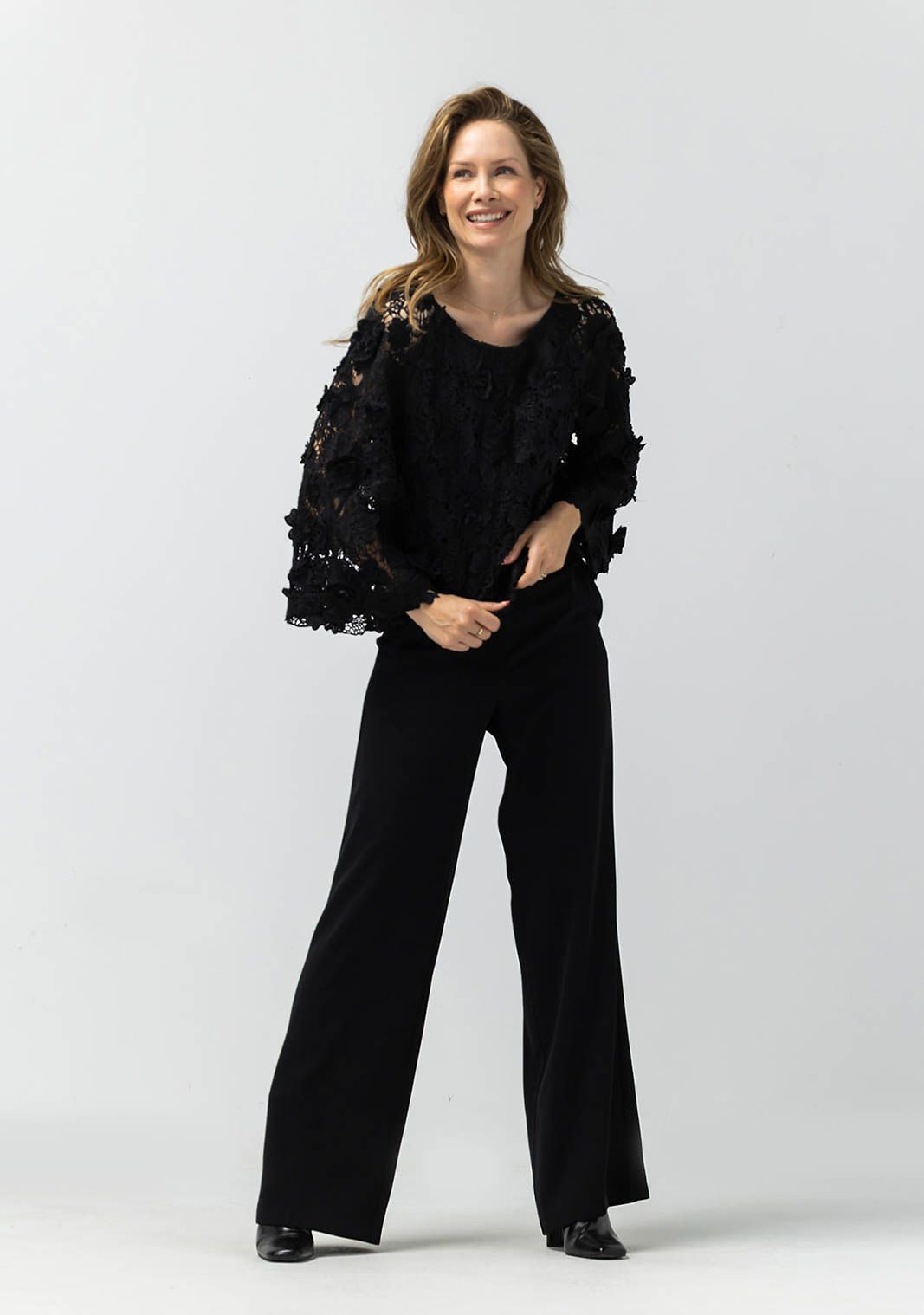 LABEL DOT BLOUSE