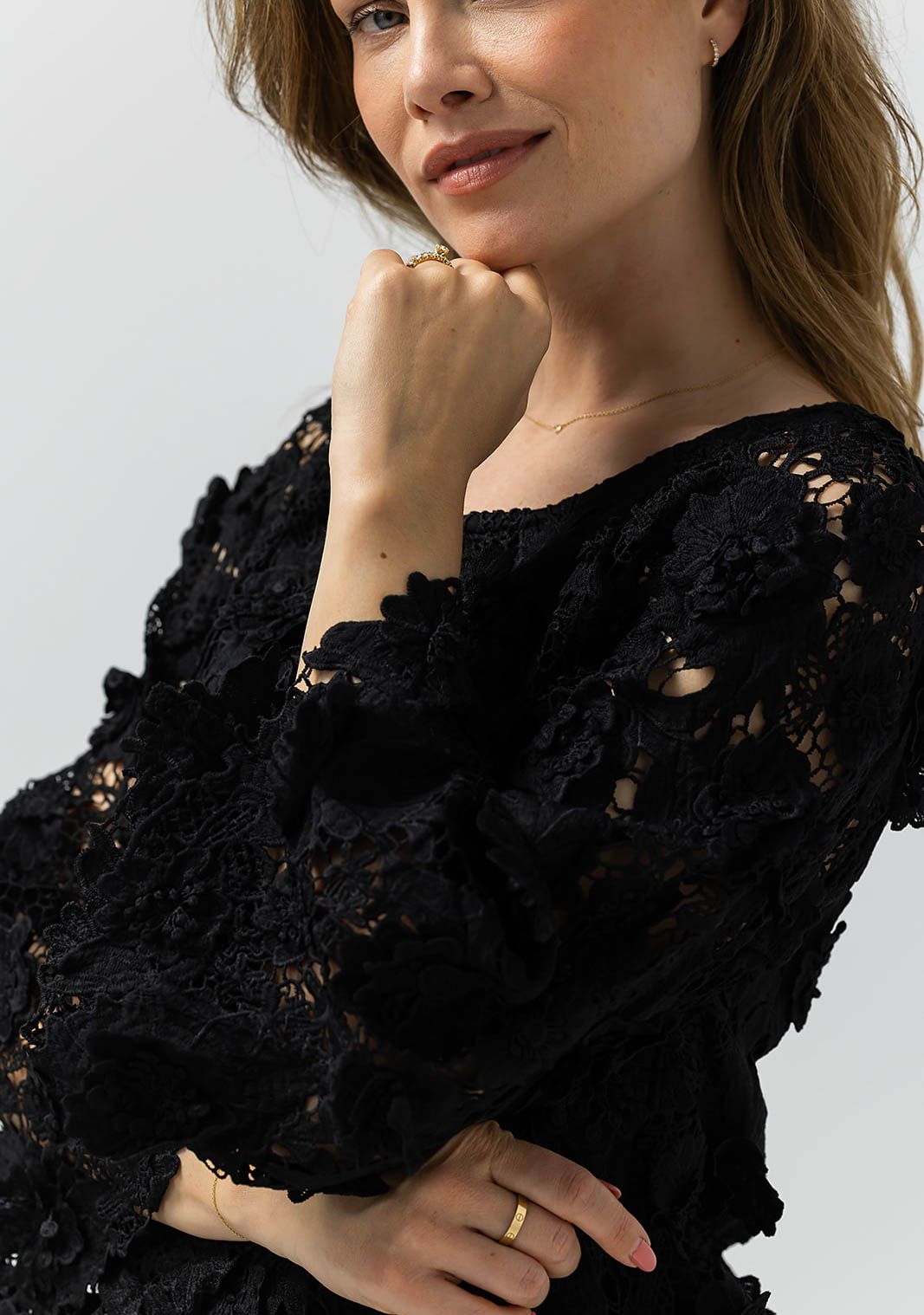 LABEL DOT BLOUSE