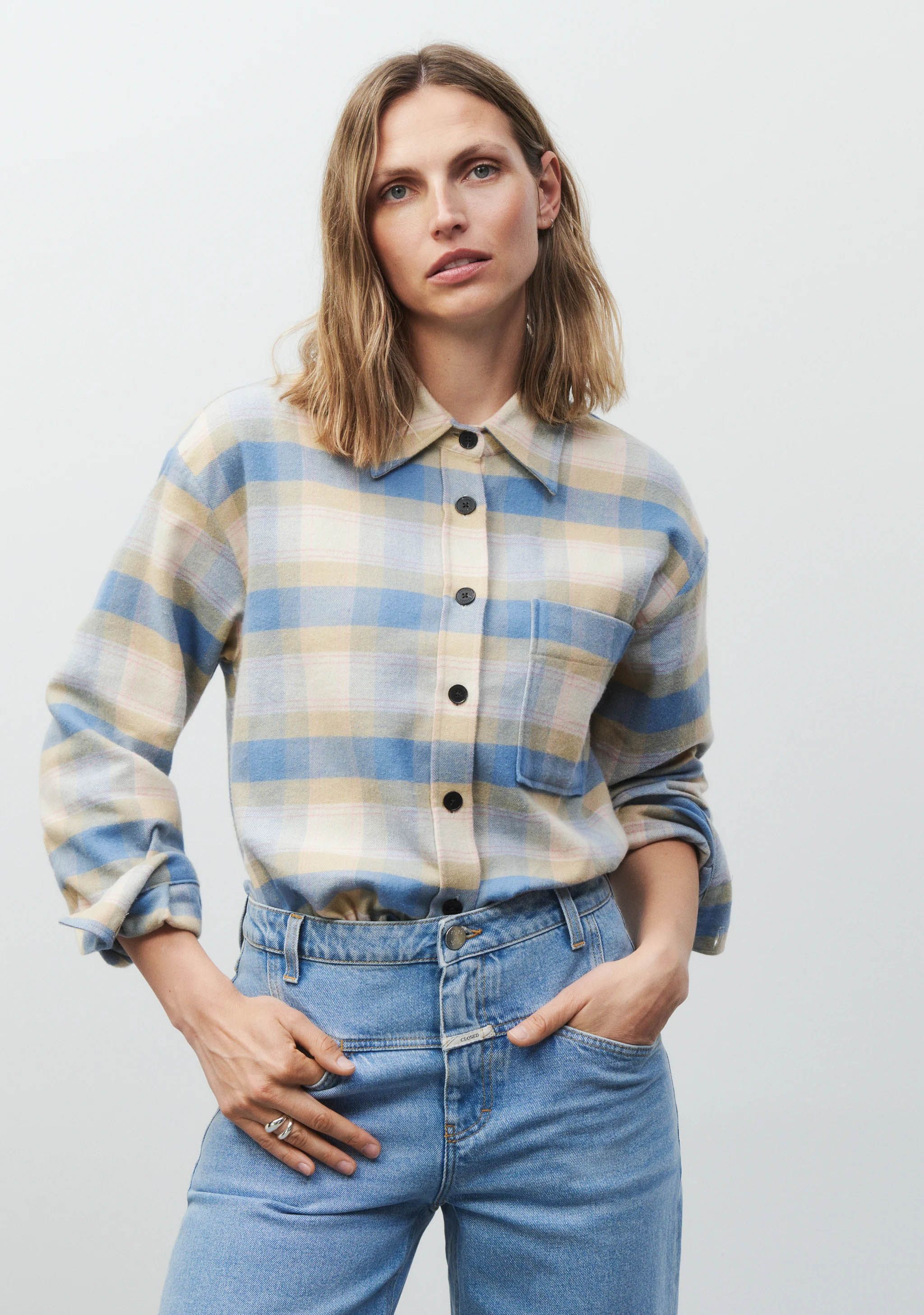 CLOSED BLOUSE
