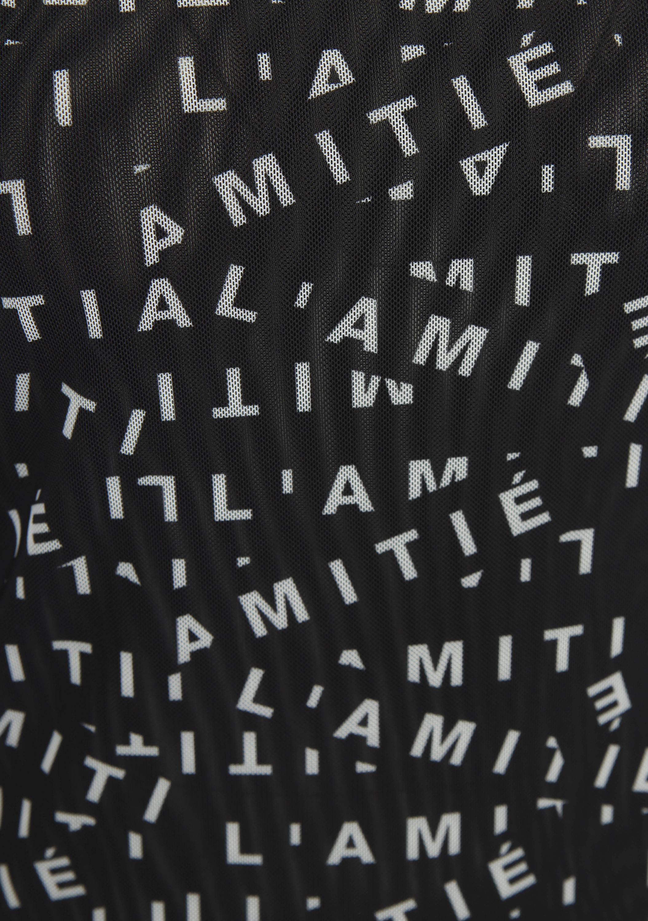 HAUTE L'AMITIÉ SHIRT