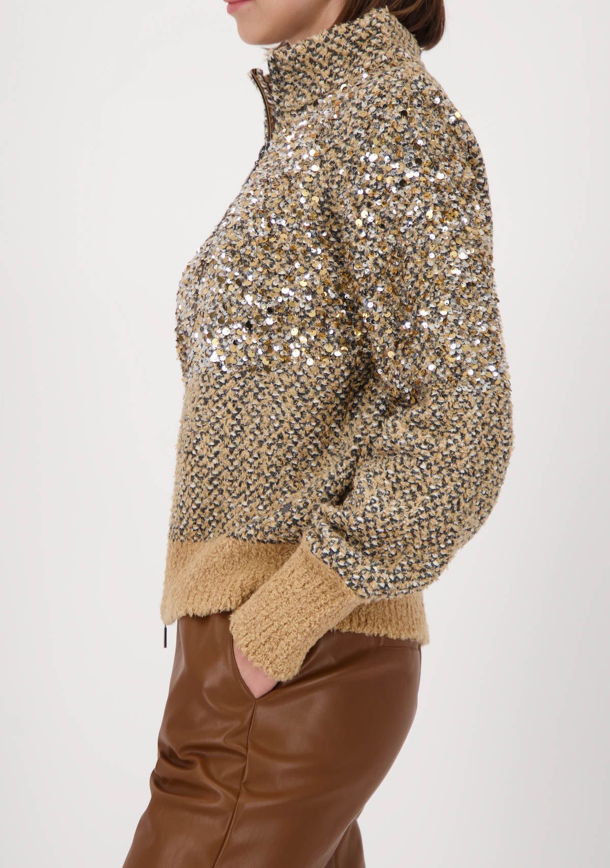 MONARI VEST