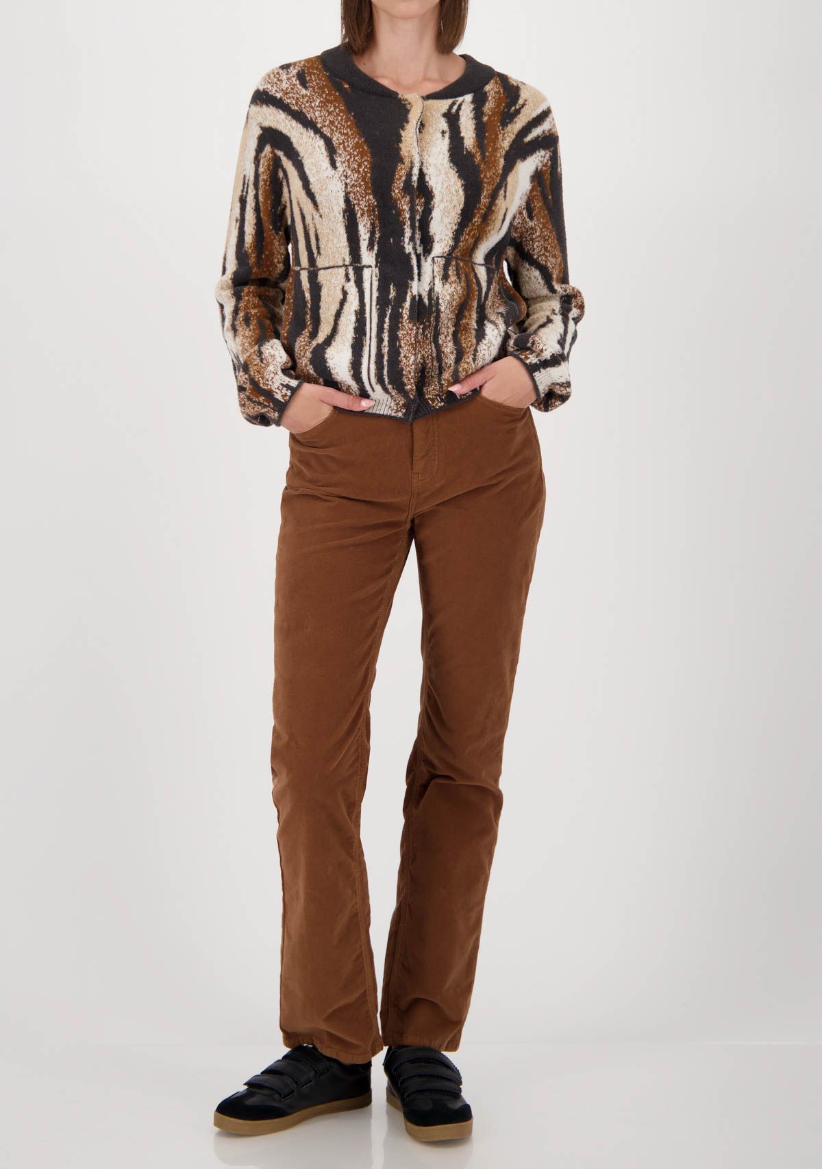 MONARI VEST