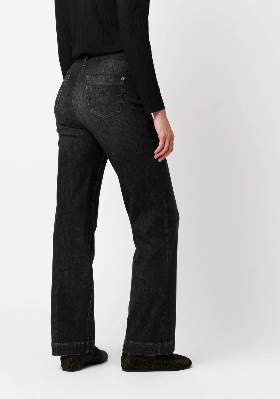 TONI JEANS