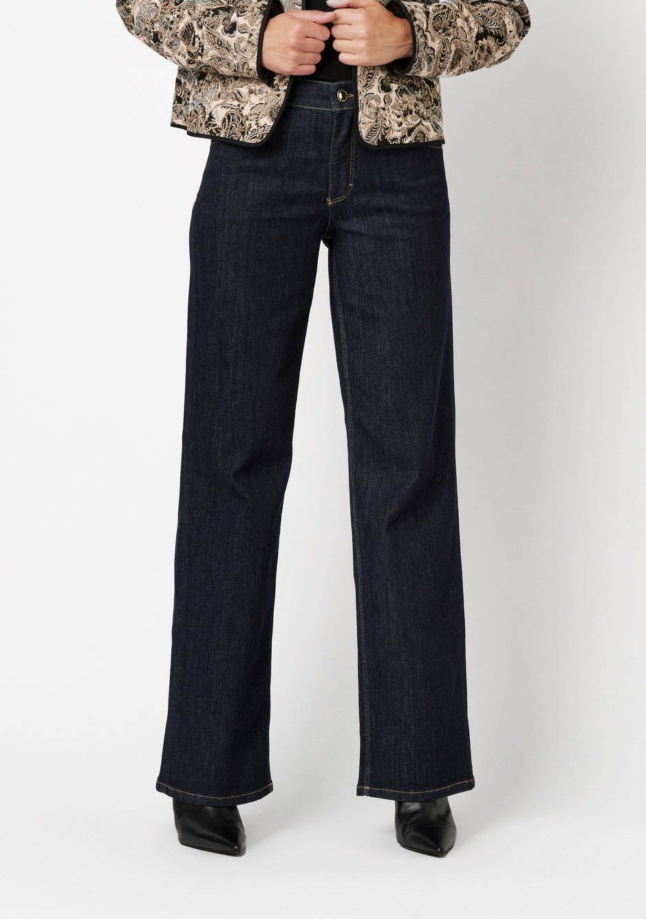 TONI JEANS