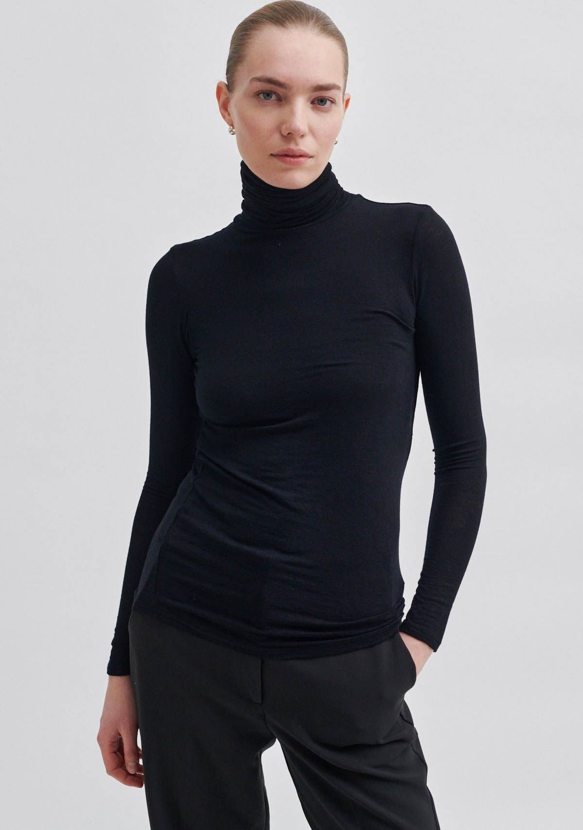 SECOND FEMALE SHIRT