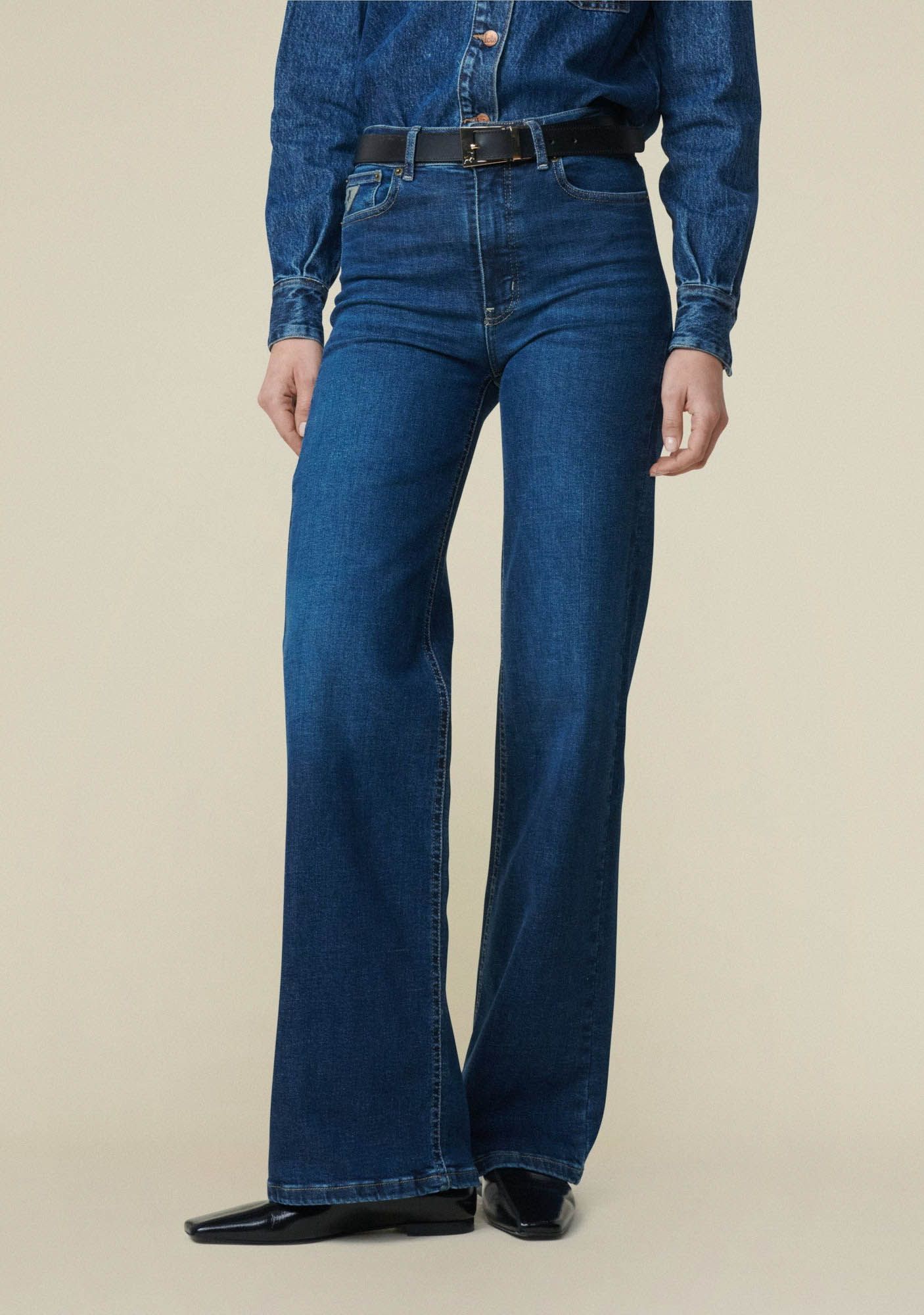 LOIS JEANS