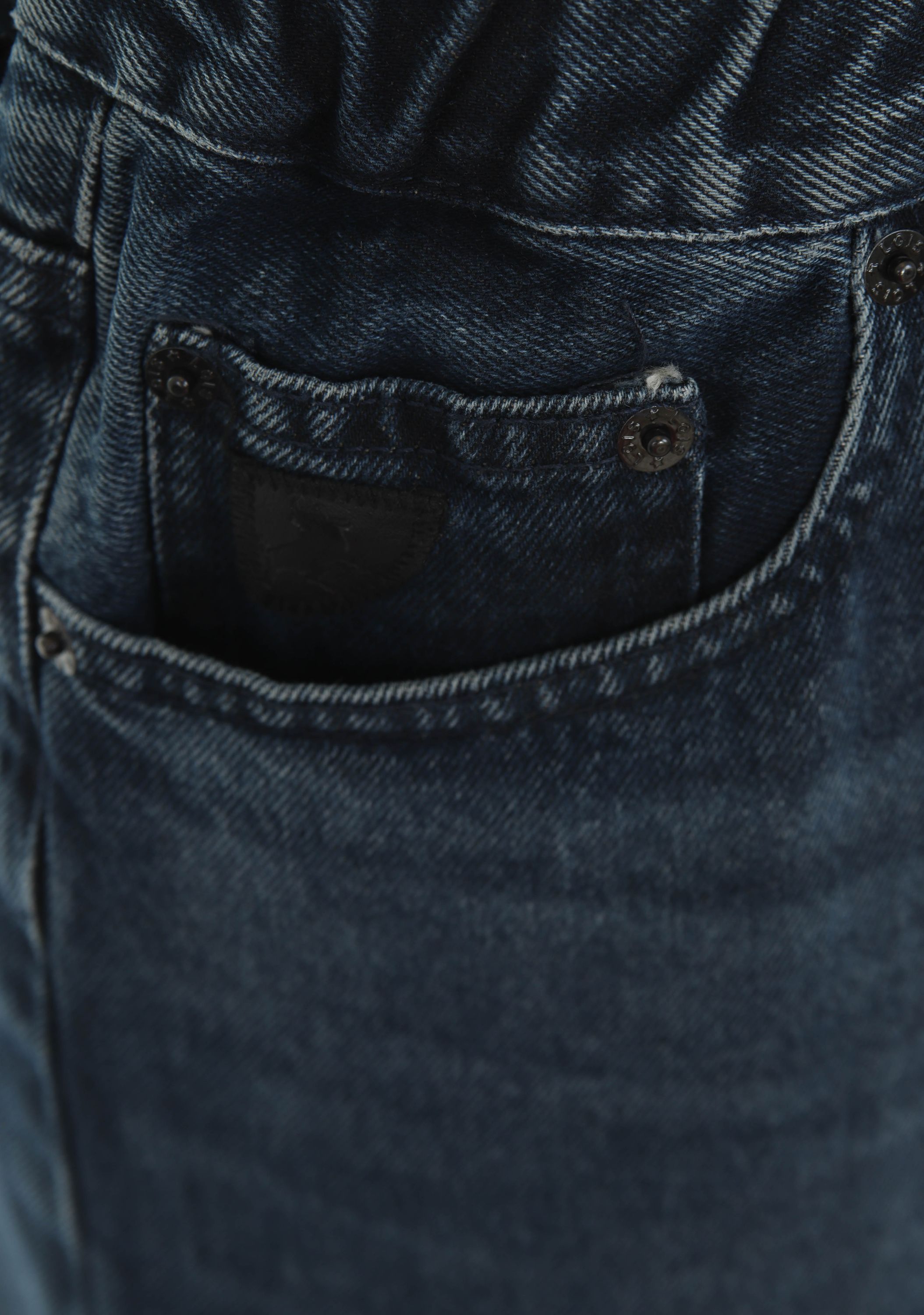 LOIS JEANS