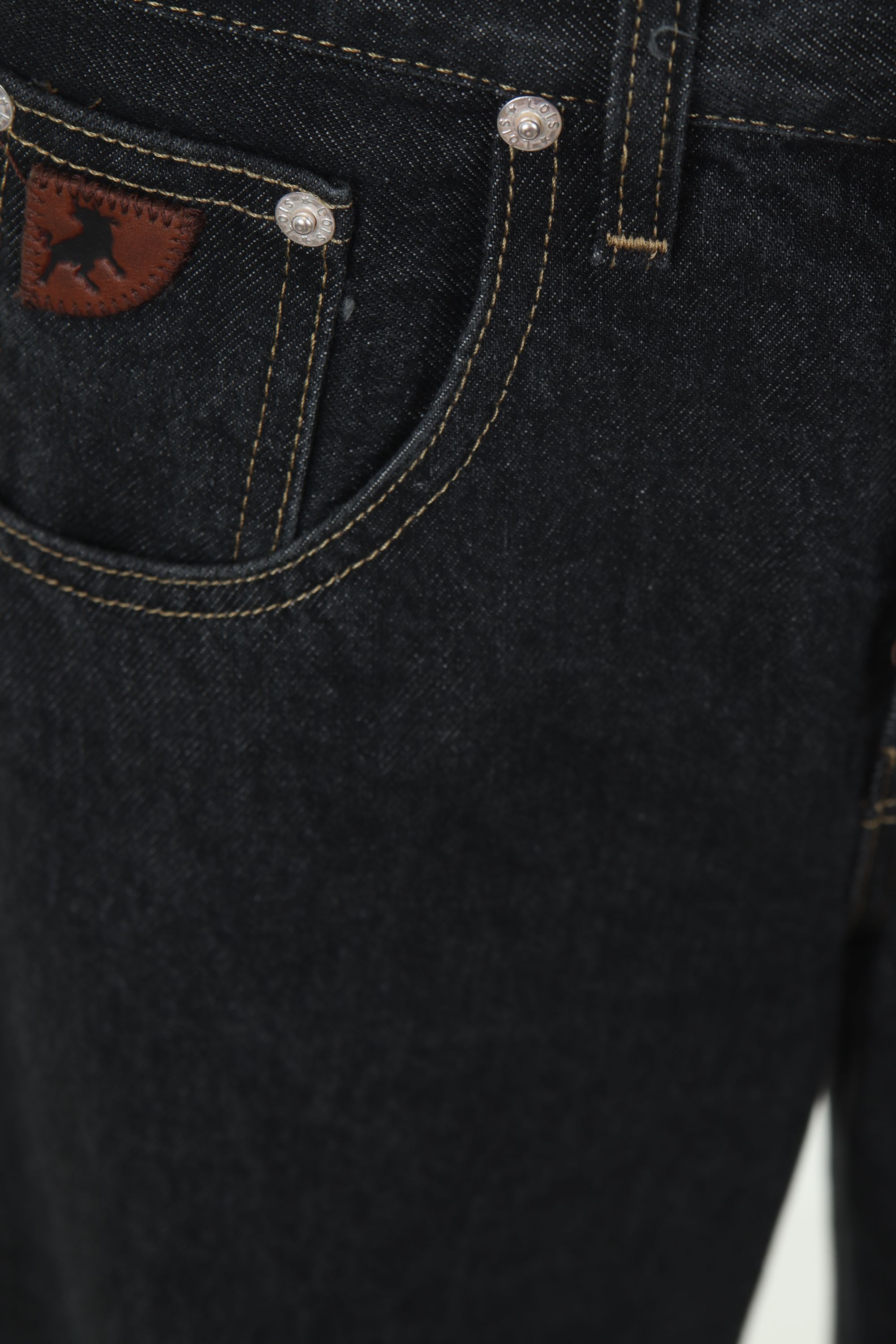 LOIS JEANS