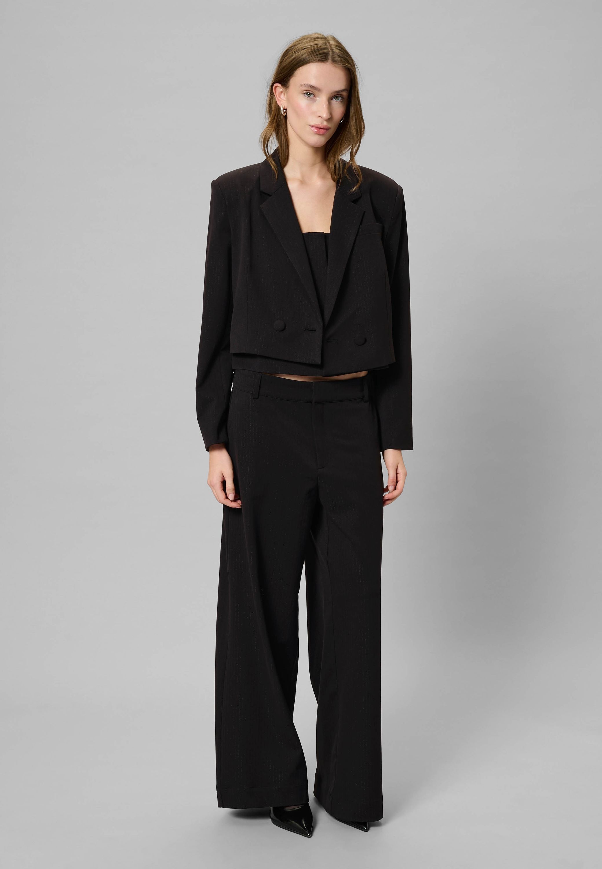 MY ESSENTIAL WARDROBE BLAZER