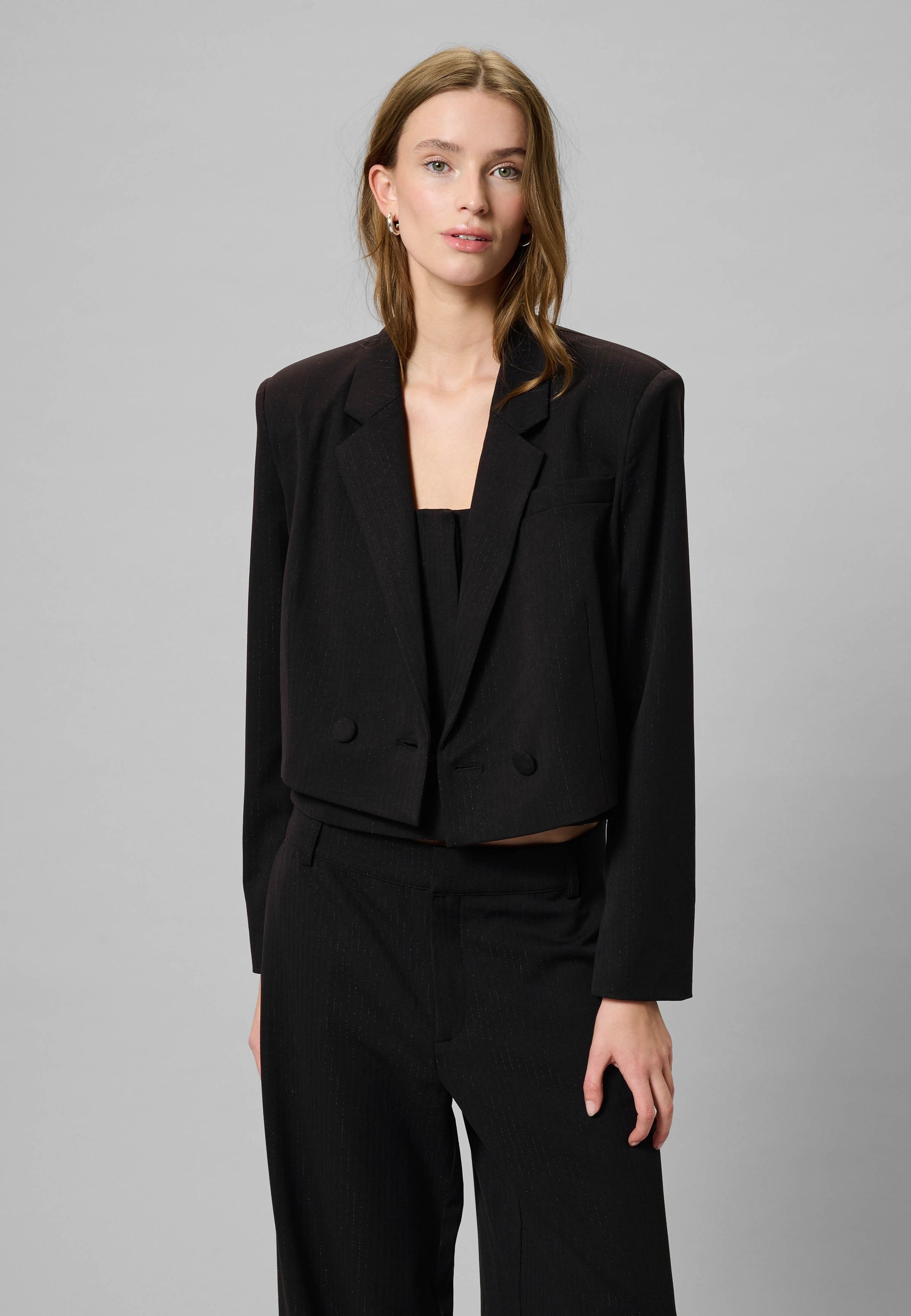 MY ESSENTIAL WARDROBE BLAZER