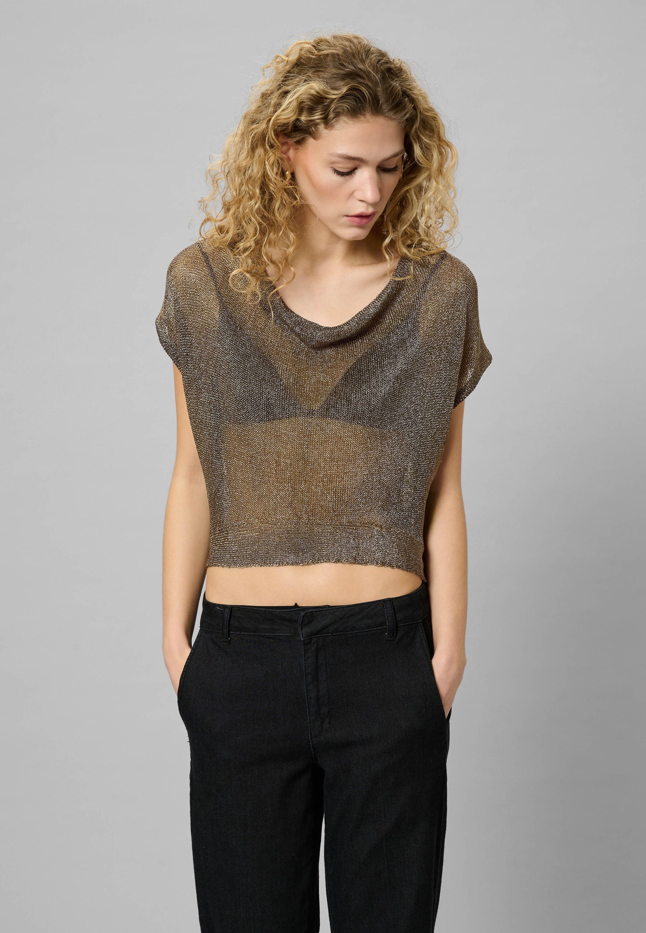 MY ESSENTIAL WARDROBE SHIRT